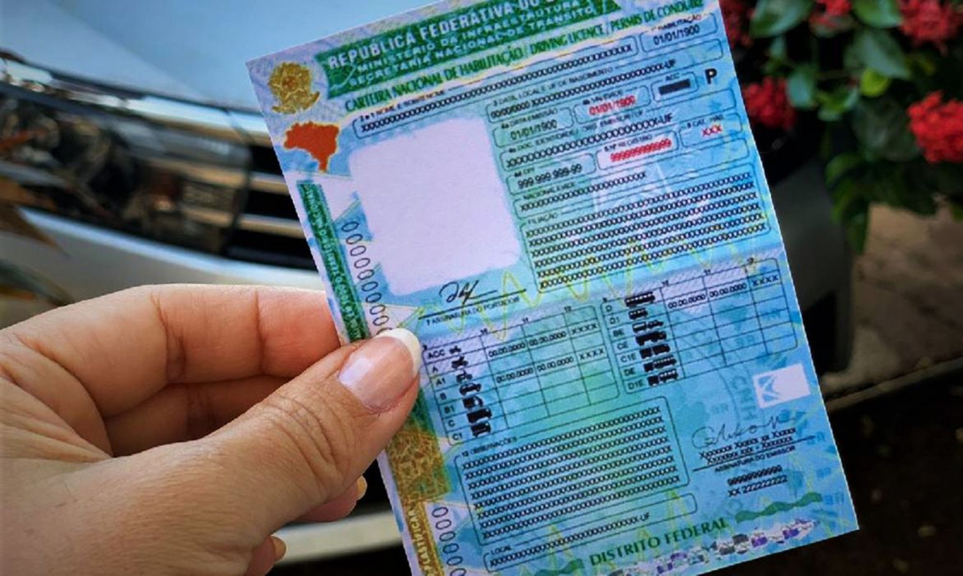  Nova Carteira Nacional de Habilita....o - Foto por: Lidiana Cuiabano/Detran-MT
    