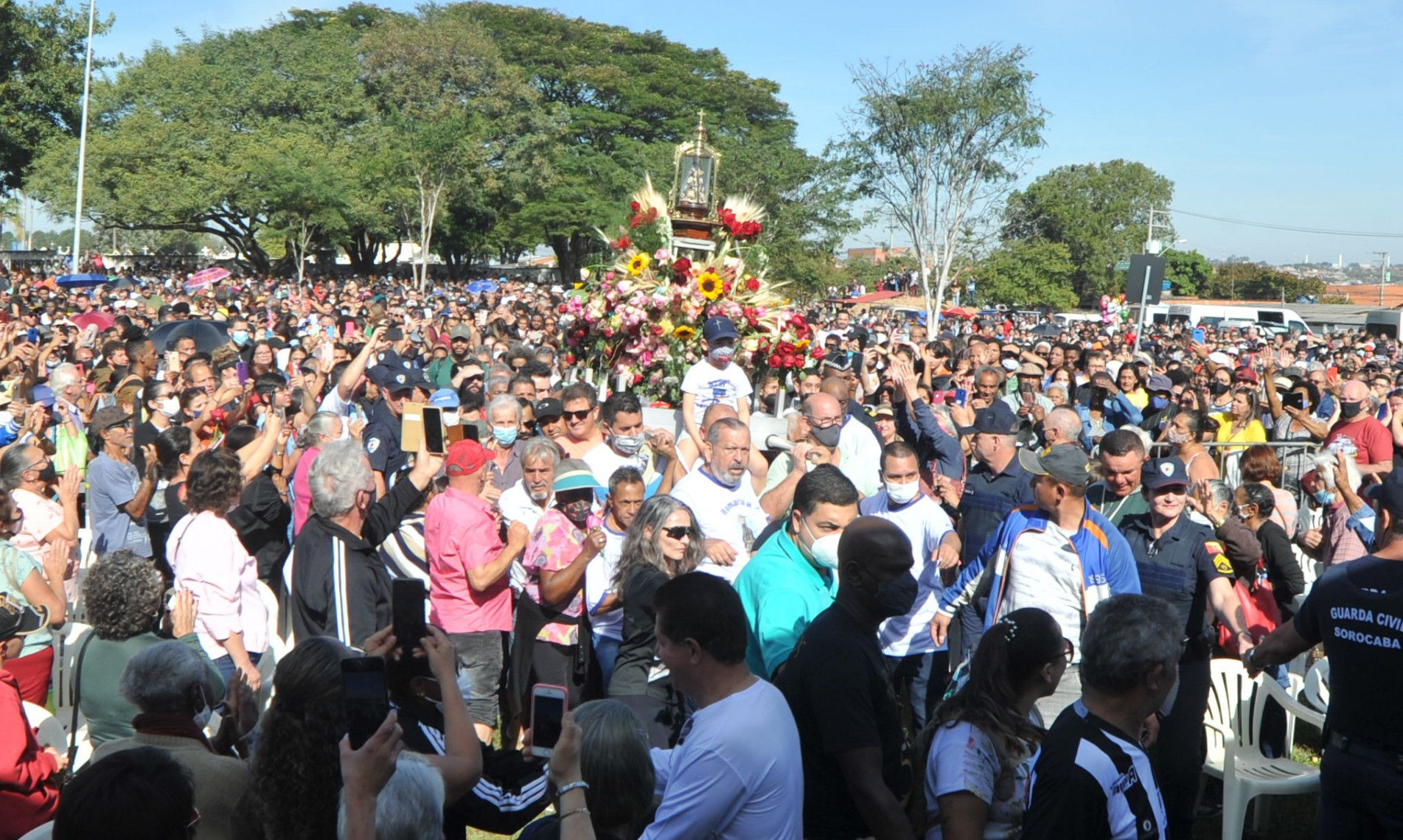 Romaria de Aparecidinha aconteceu na manhã deste domingo (10)