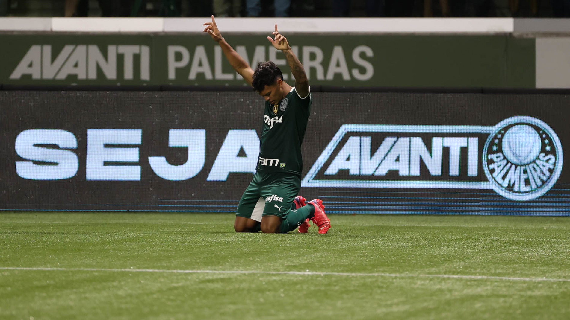 Gol foi a redenção do camisa 27 após viver momentos conturbados no clube por 