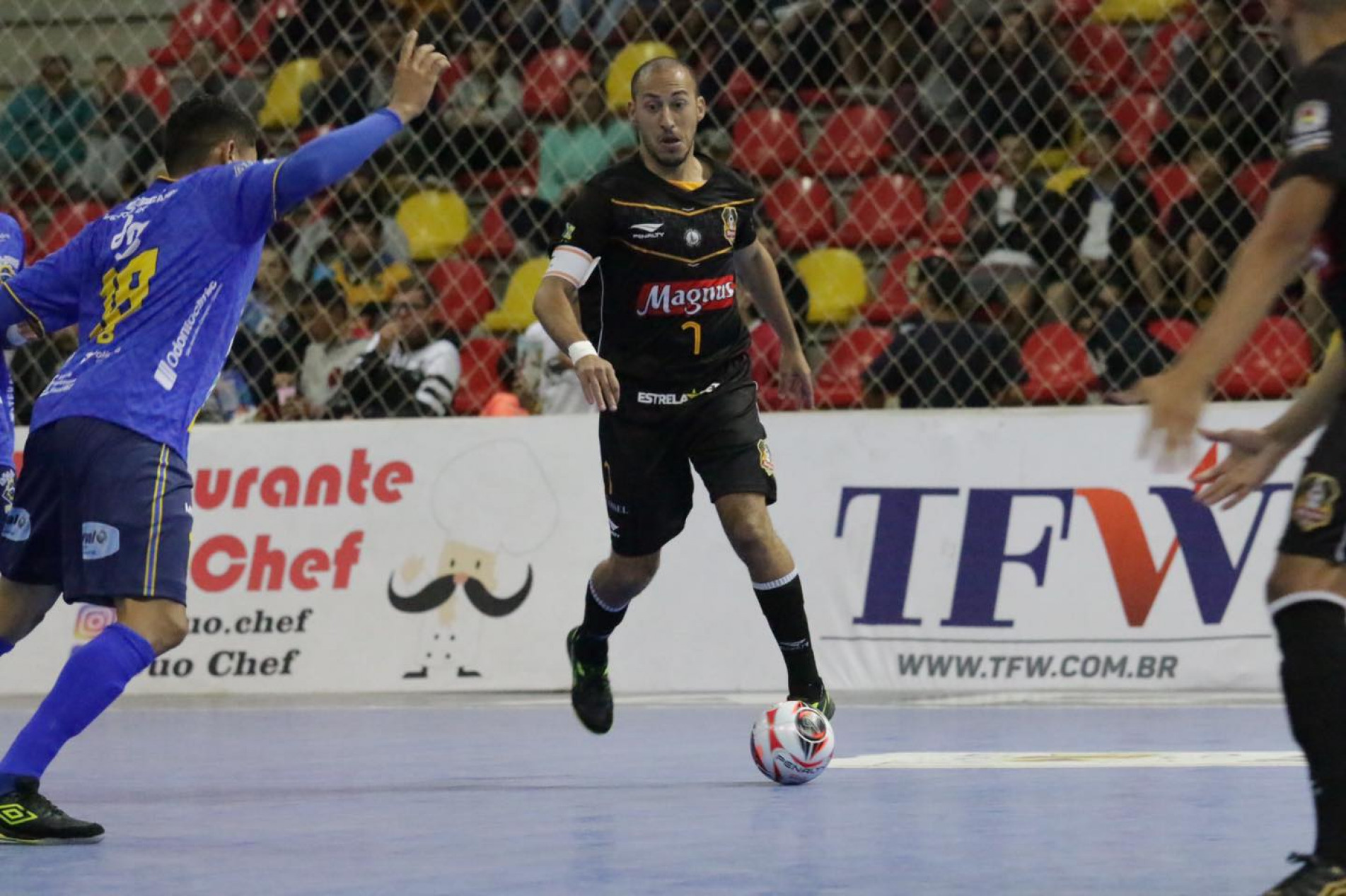 Danilo Baron marcou o terceiro gol sorocabano, no começo do segundo tempo