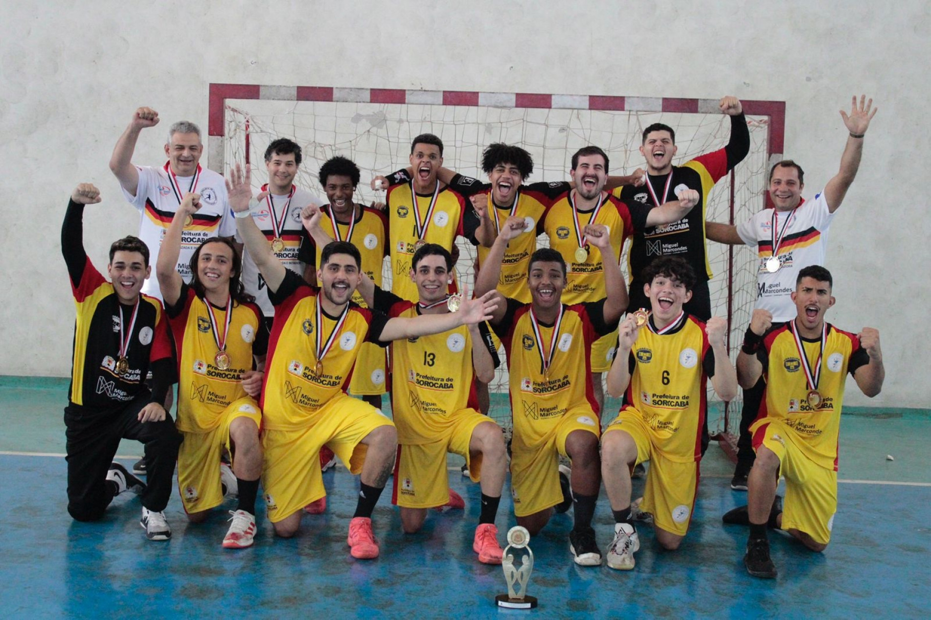  Equipe do handebol masculino