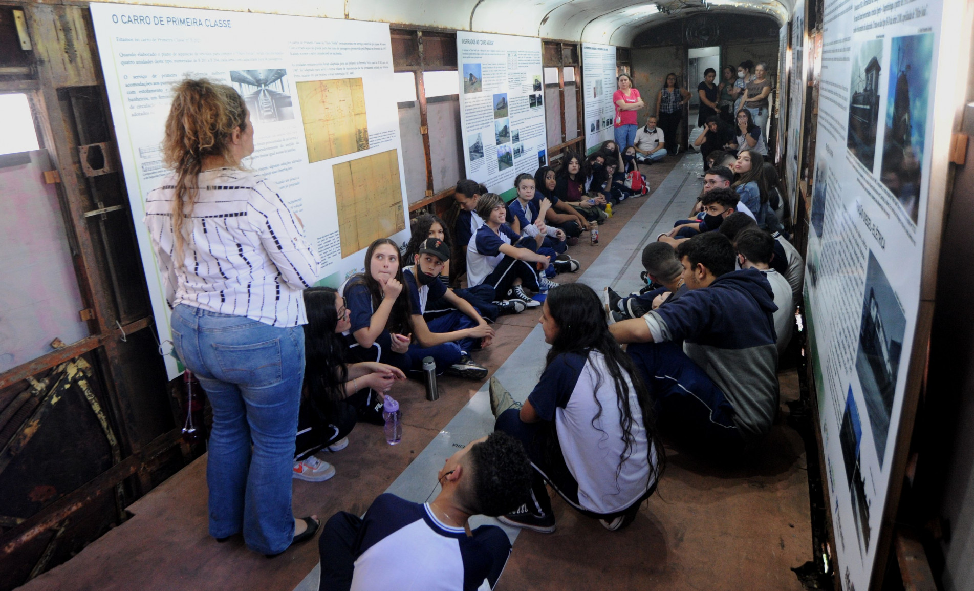 No início do mês, alunos da E.E. Visconde de Porto Seguro visitaram a mostra