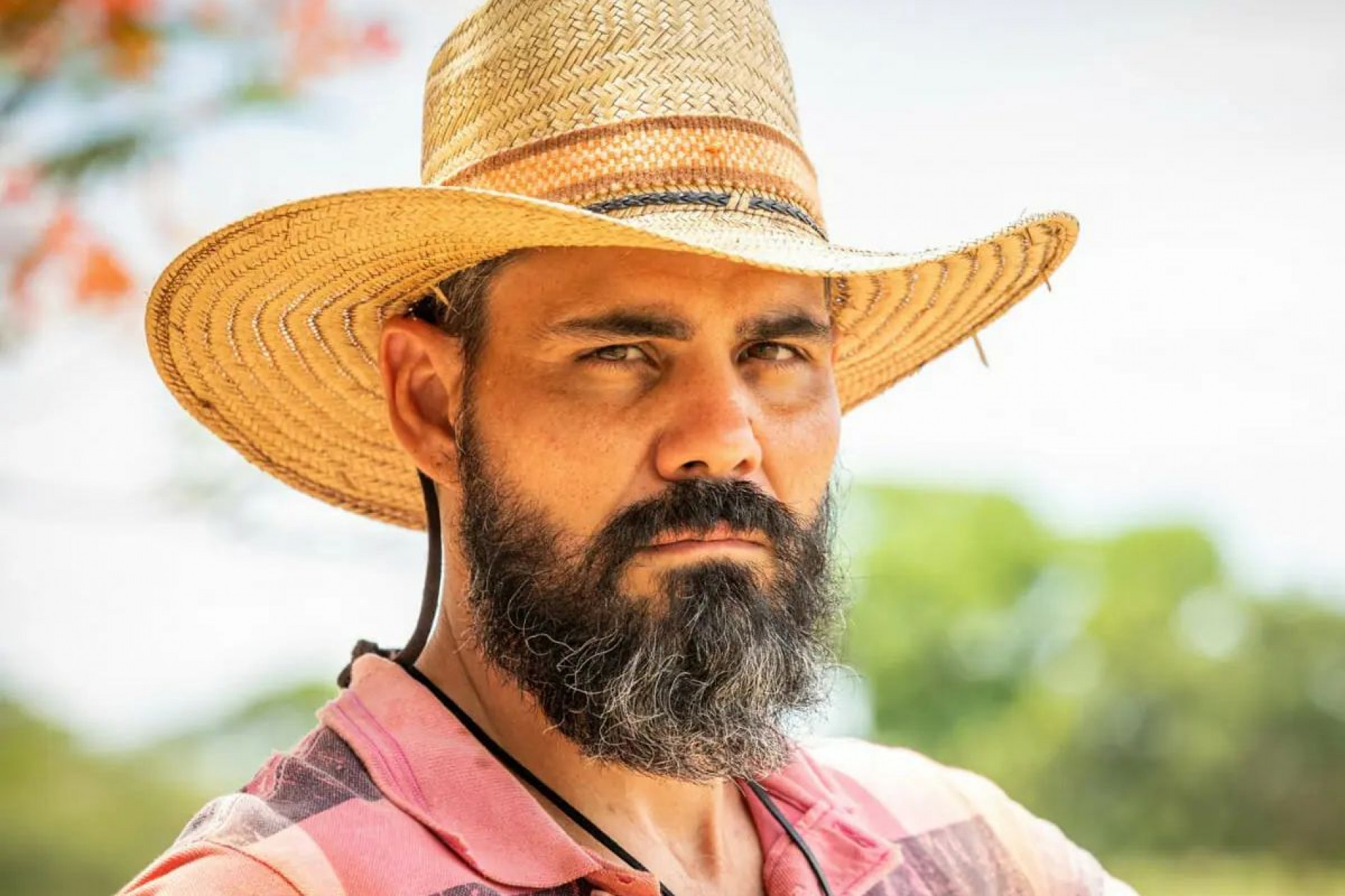 Ator Juliano Cazarré