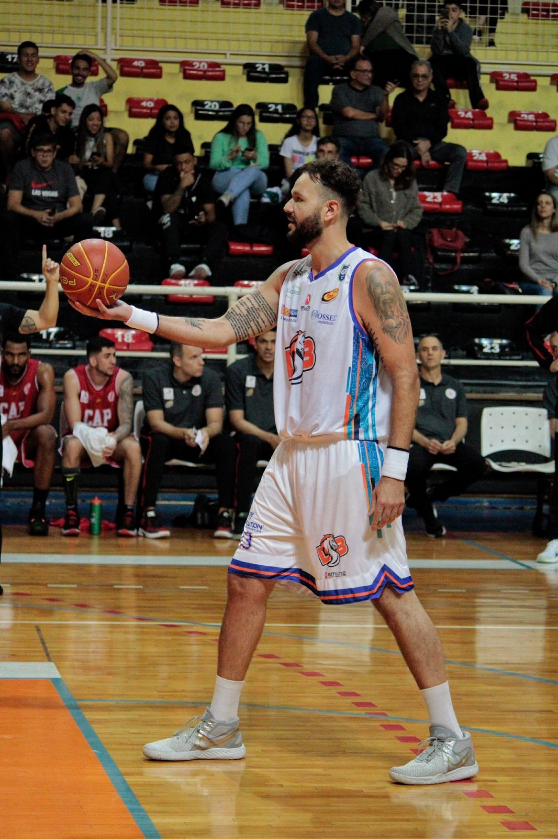 Pivô atuou por 13 minutos