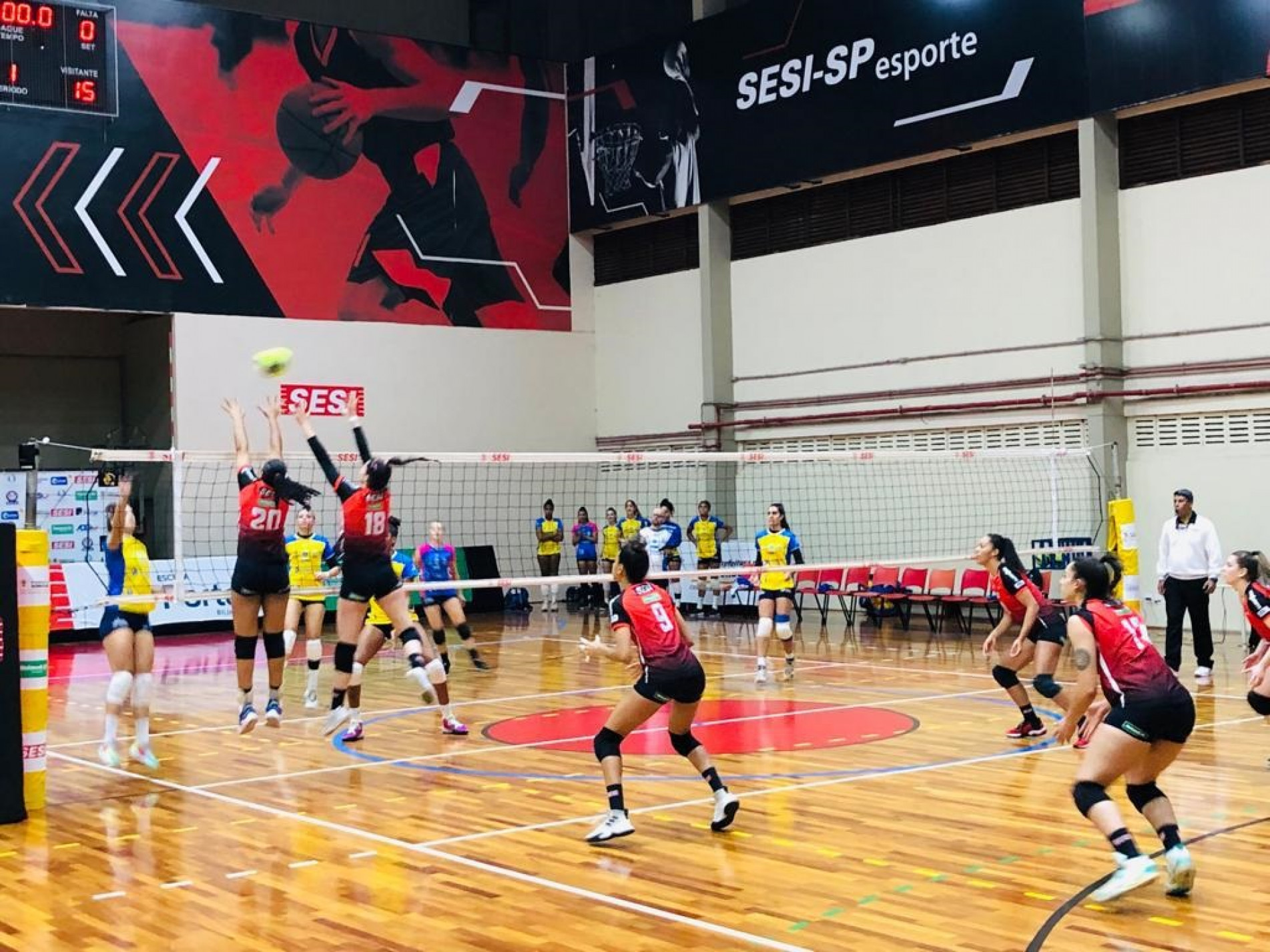 As meninas de Sorocaba fizeram 10 pontos de saque