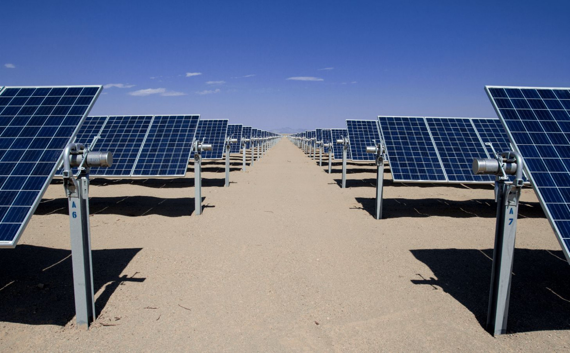 O espaço inclui uma instalação solar, laboratórios, sala de eventos e auditórios