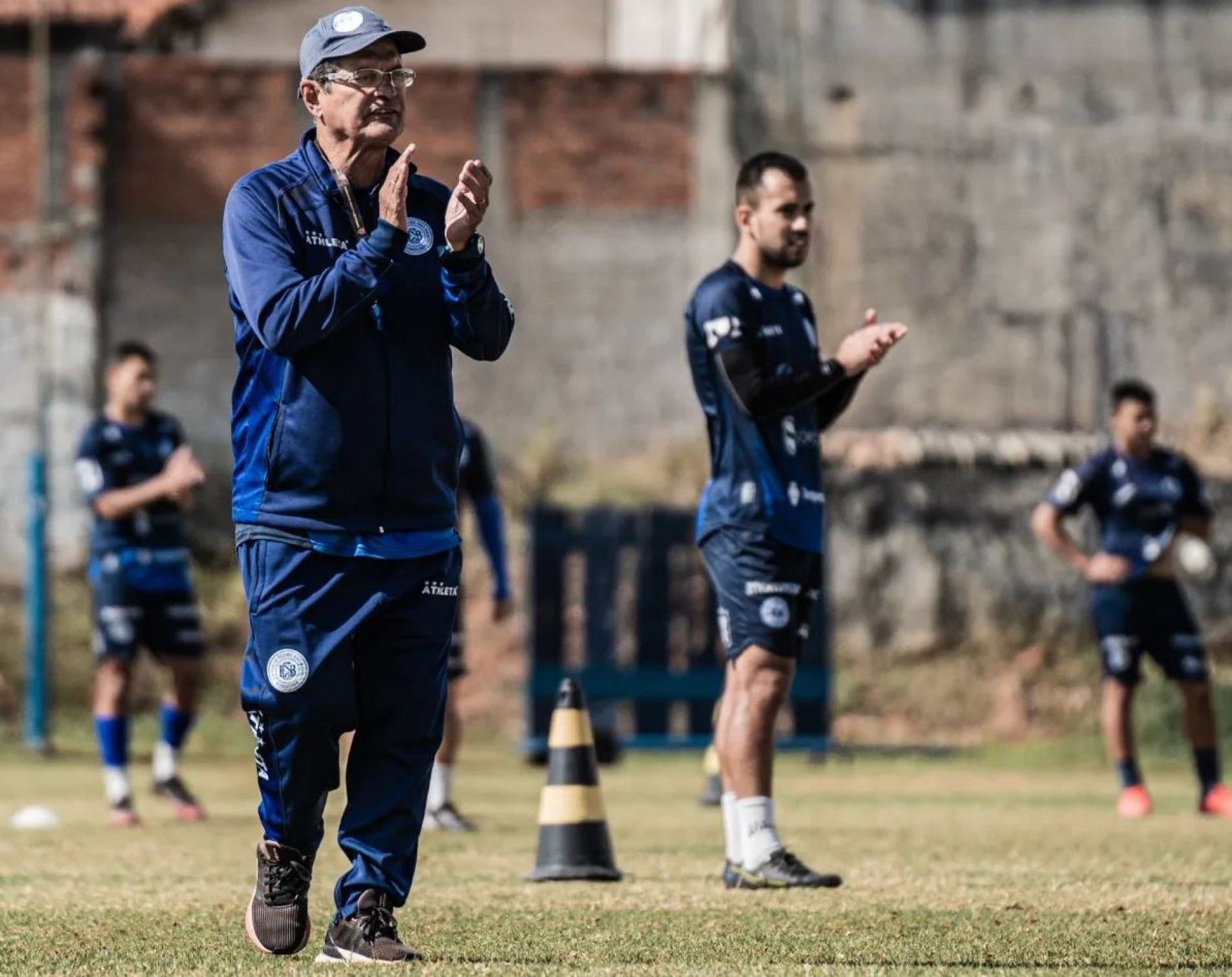 Interino apronta o São Bento para encarar o Primavera