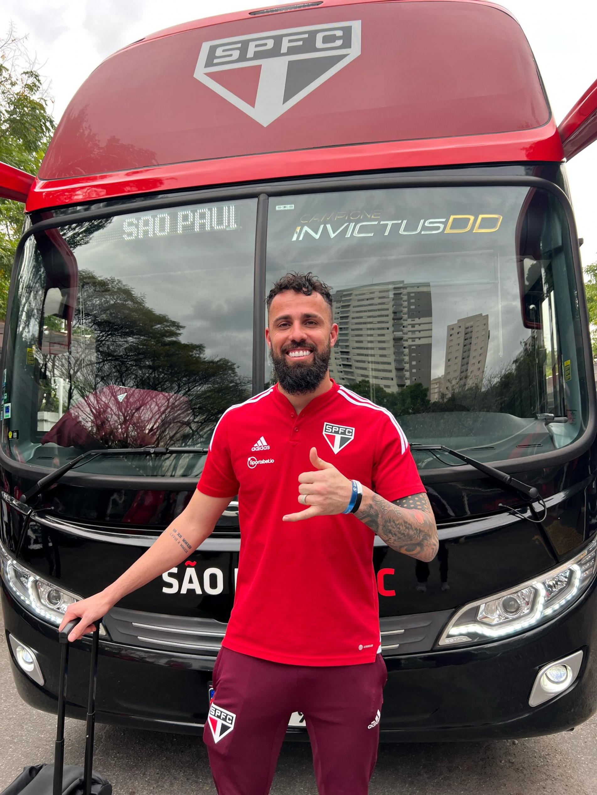 Jandrei viajou, mas não sabe se joga