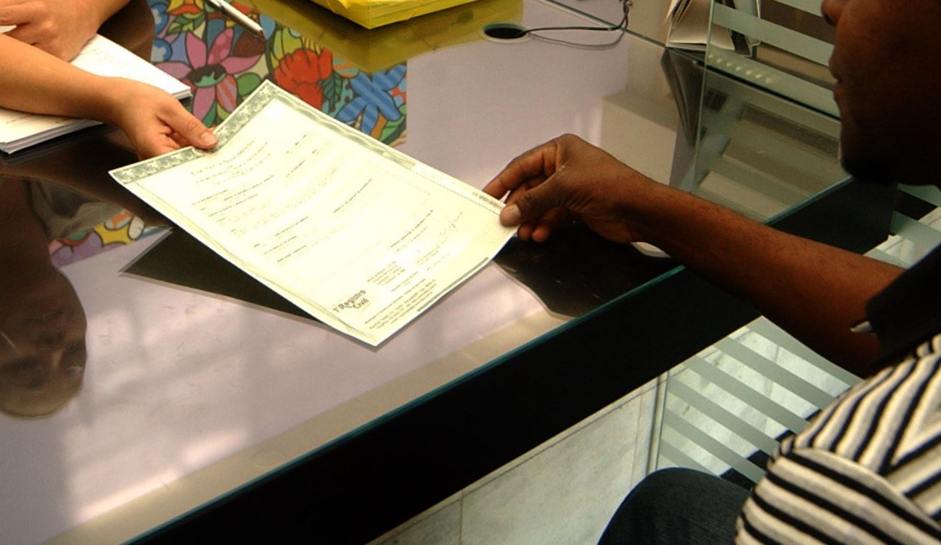 Qualquer brasileiro maior de 18 anos de idade pode solicitar a altera&ccedil;&atilde;o