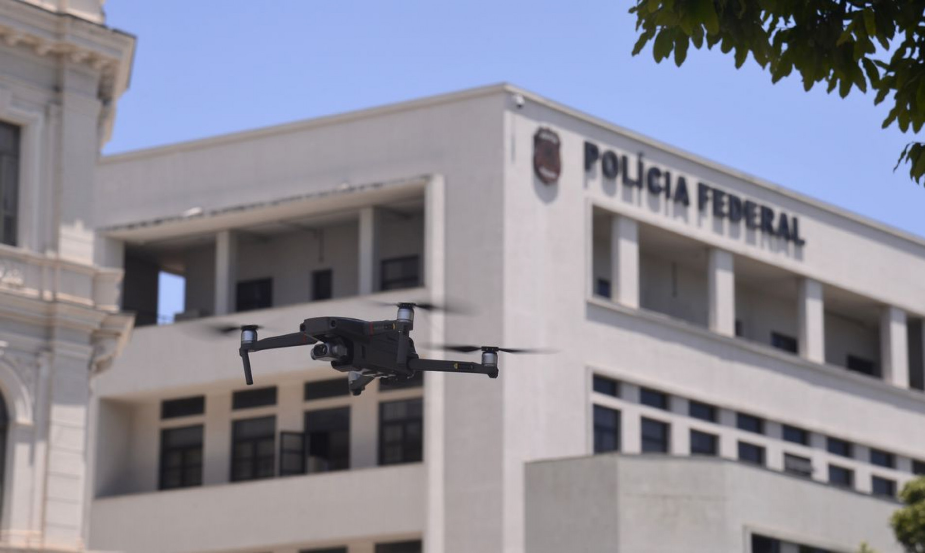 Polícia Federal realiza exercício simulado com o uso de drones para o combate a crimes eleitorais nos dias das eleições municipais de 2020, na Praça Mauá, região portuária do Rio de Janeiro.