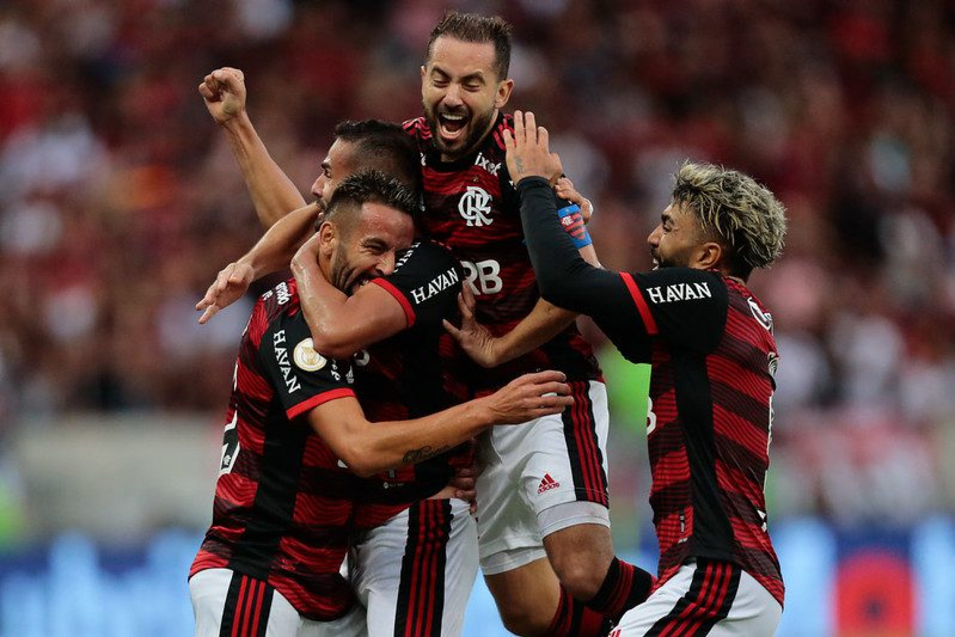 Comemoração do primeiro gol flamenguista no Morumbi