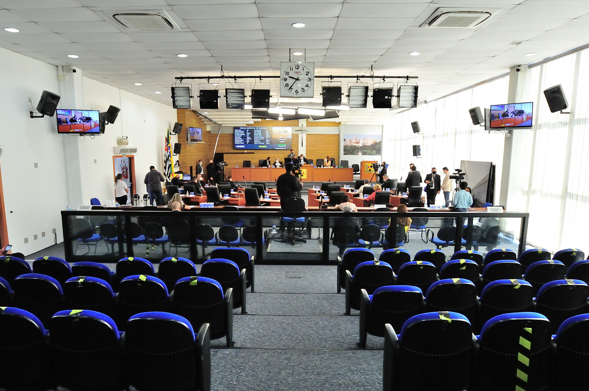 Na Câmara Municipal, sete vereadores buscam vagas ao Legislativo federal