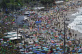 O orla de Copacabana foi palco das comemora&ccedil;&otilde;es do 7 de Setembro no Rio - CARL DE SOUZA/AFP