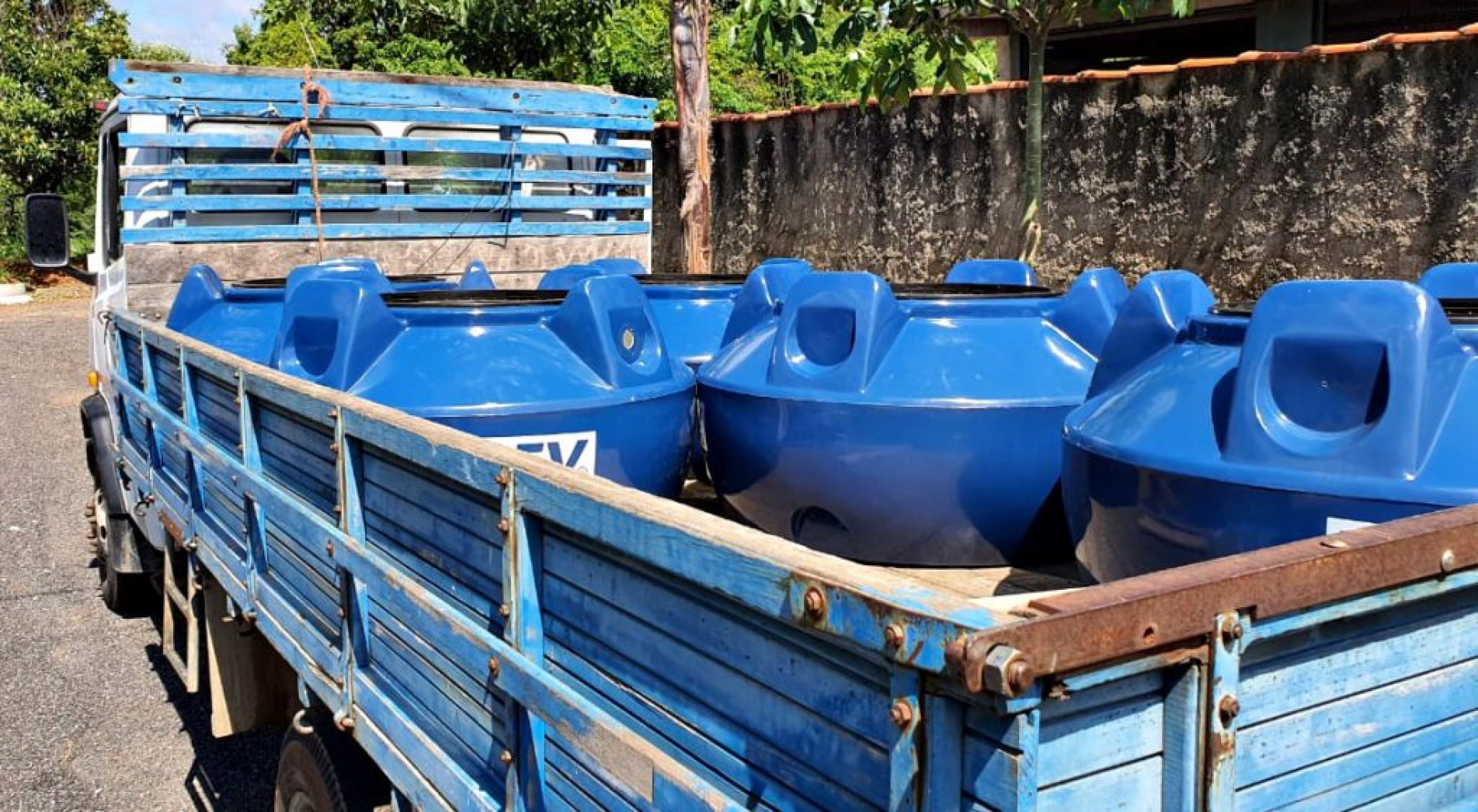 Transporte de caixa d'água do projeto do Saae