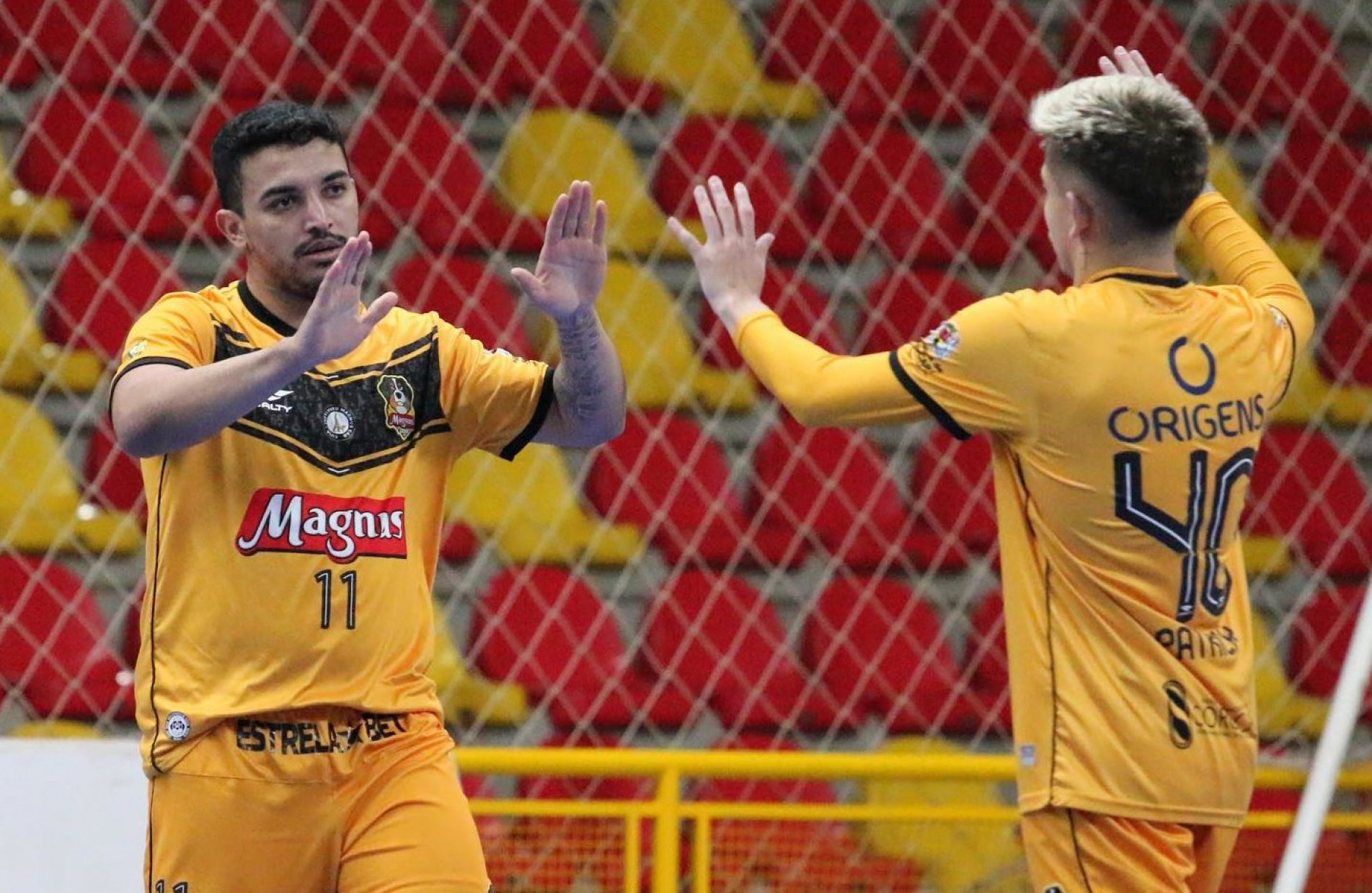 Com a goleada, equipe se classificou à próxima fase