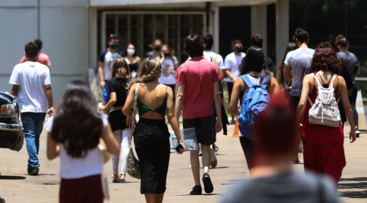 Os estudantes devem comprovar as informa&ccedil;&otilde;es junto &agrave;s institui&ccedil;&otilde;es de ensino para as quais se inscreveram 