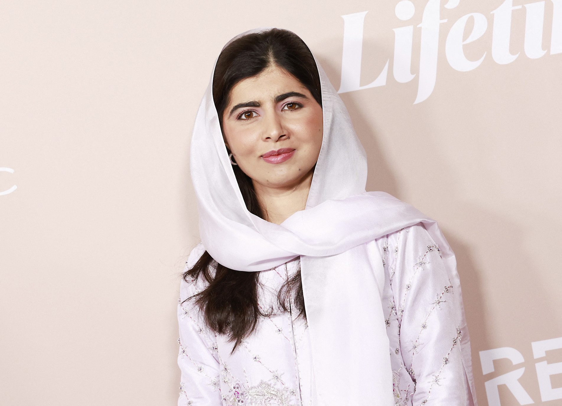 Malala Yousafzai visita o Paquistão dez anos após ser alvo de uma tentativa de assassinato por parte dos talibãs