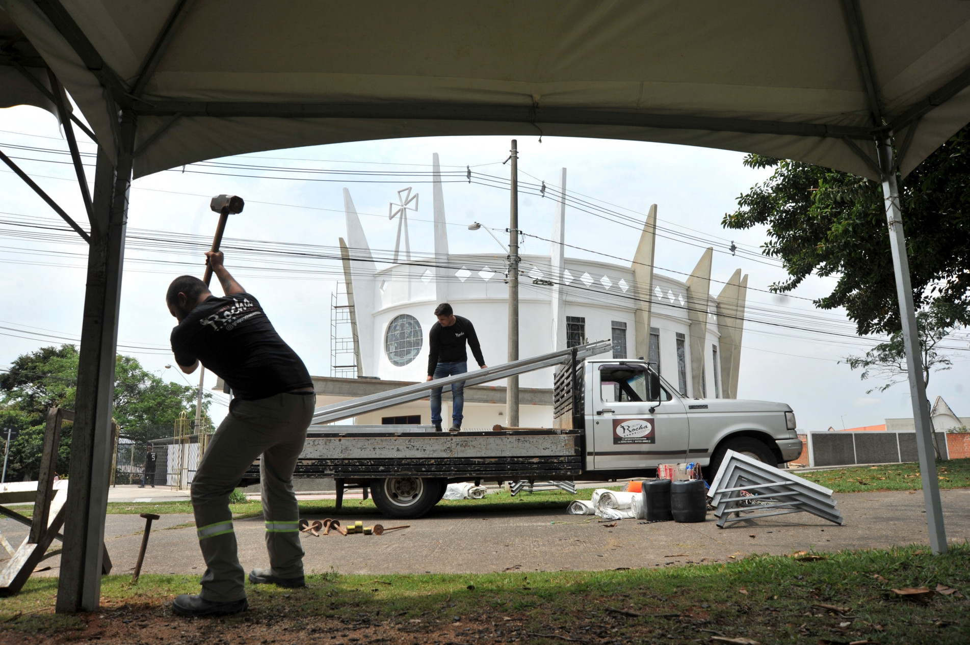 Preparação para a festa da padroeira no Santuário de Aparecidinha