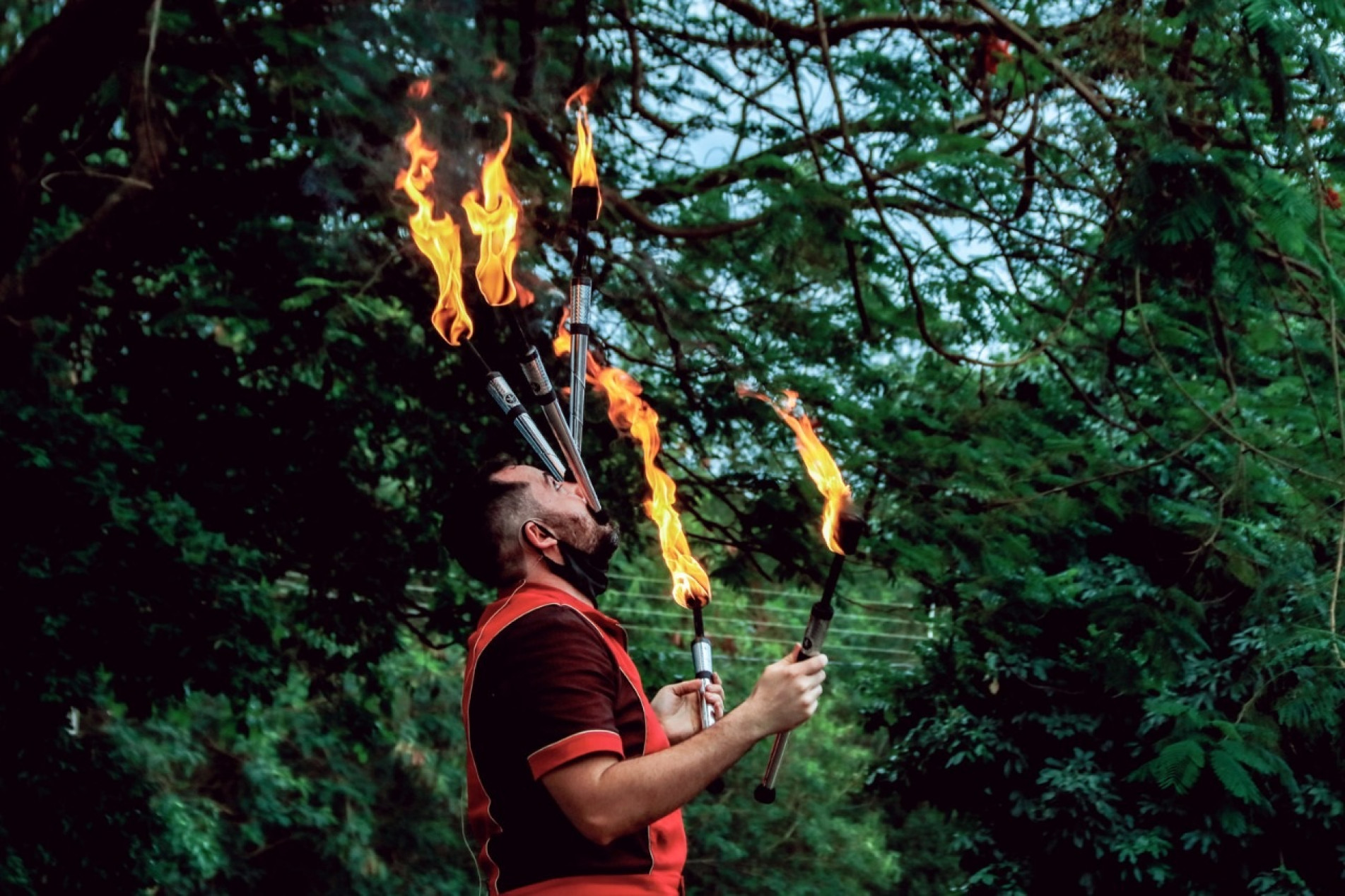 Atividades circenses serão apresentadas durante o dia