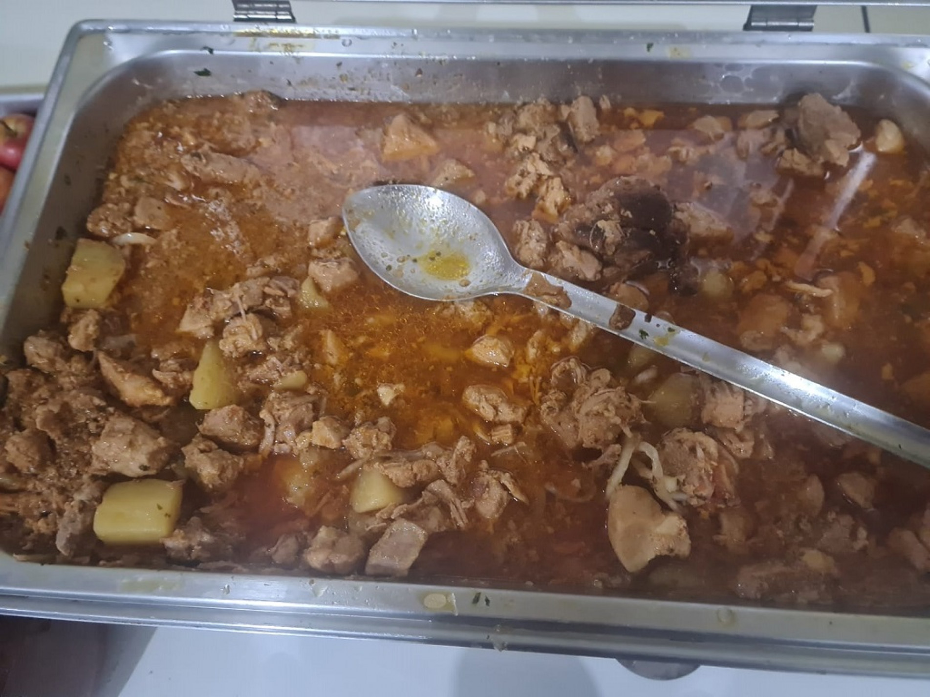 Uma das queixas é sobre a qualidade das refeições