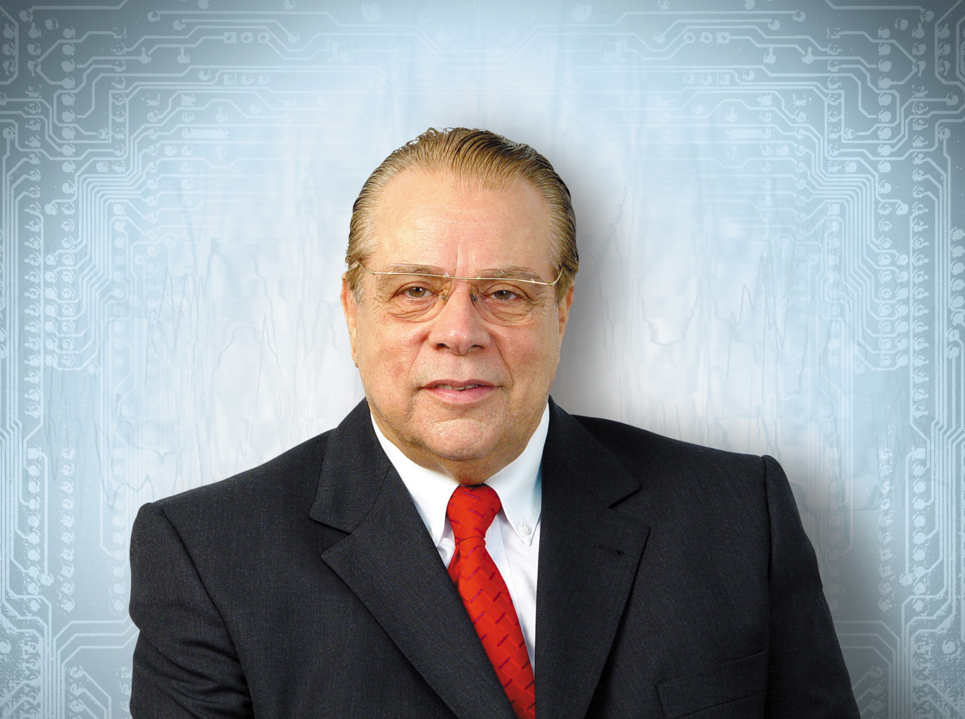 Jornalista Ethevaldo Siqueira morreu na noite deste domingo (16), aos 90 anos