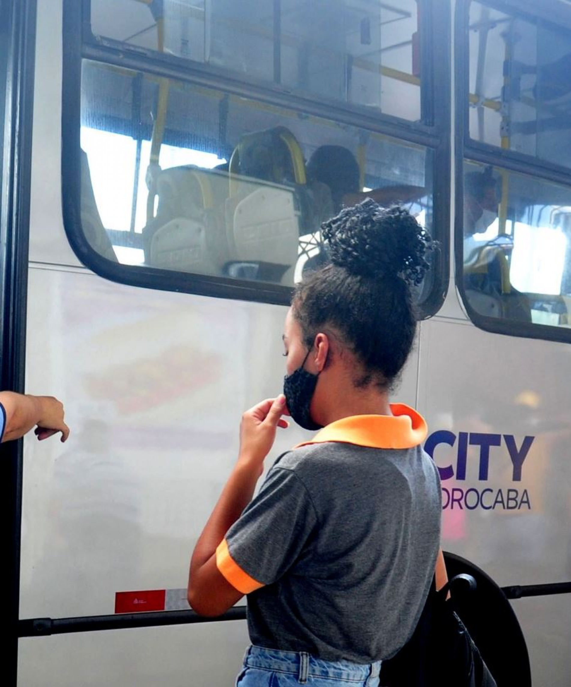 Placas deverão trazer informações aos usuários