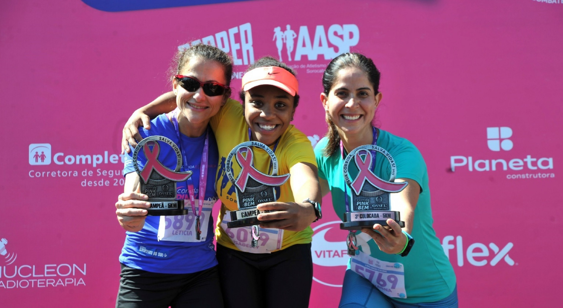 Vencedoras da corrida Pink do Bem Ossel Assistência