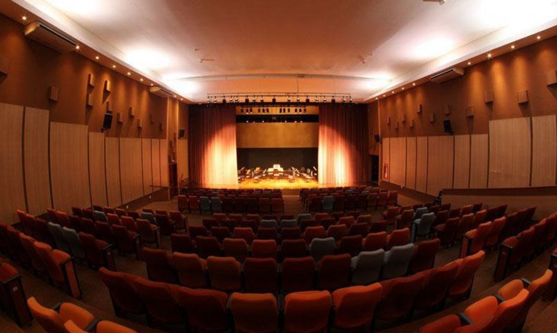 Sala Fundec, local das apresentações