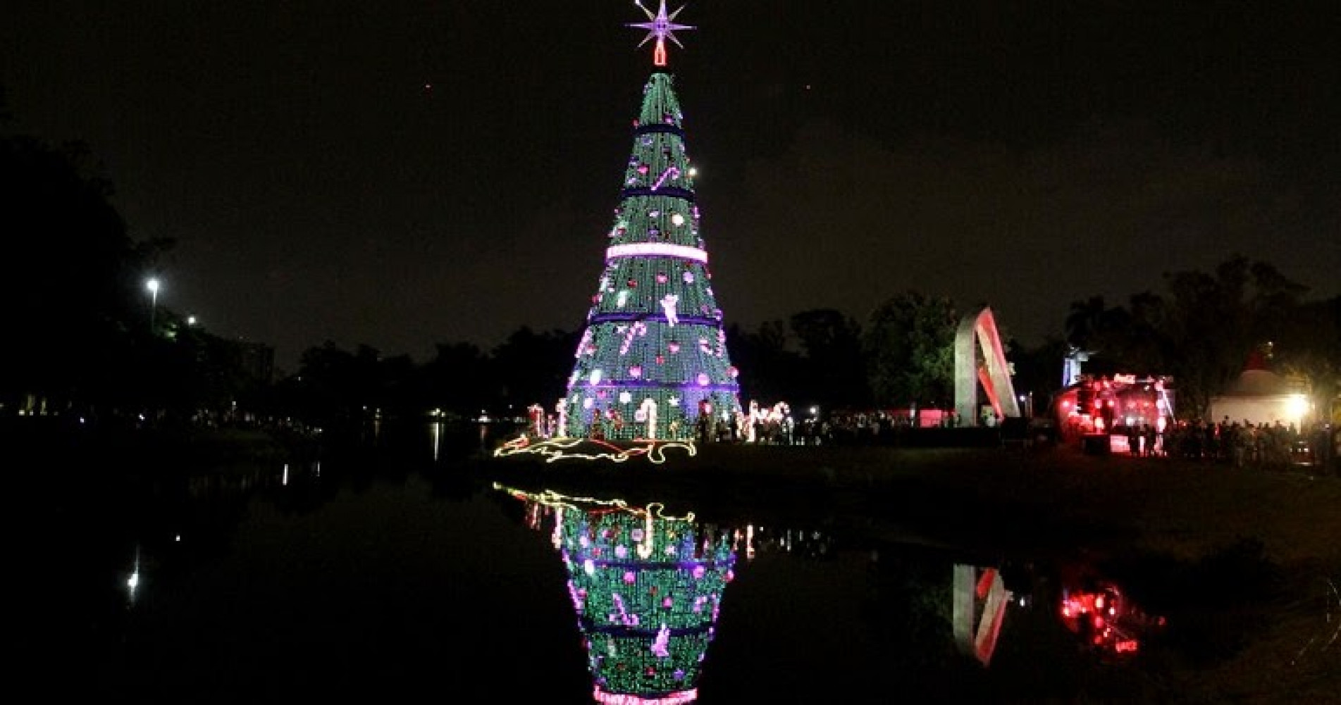 Árvore de Natal de SP deixa Ibirapuera e vai para parque Villa-Lobos