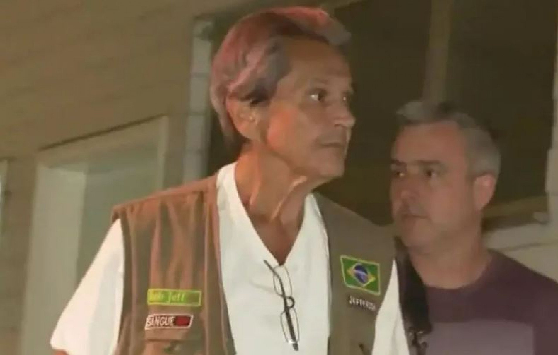 Jefferson diz à PF que deu 50 tiros de fuzil mas 'não atirou para machucar' Jefferson diz à PF que deu 50 tiros de fuzil mas 'não atirou para machucar'