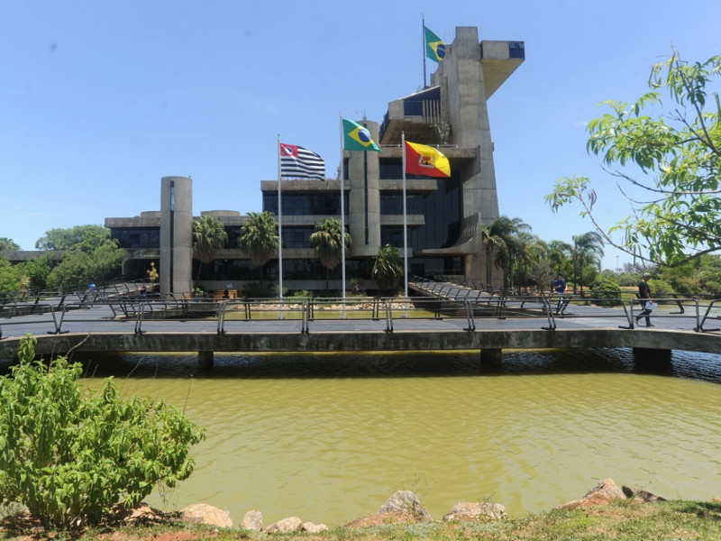 As unidades de urg&ecirc;ncia e emerg&ecirc;ncia continuar&atilde;o com o atendimento pedi&aacute;trico 24 horas, assim como na Policl&iacute;nica