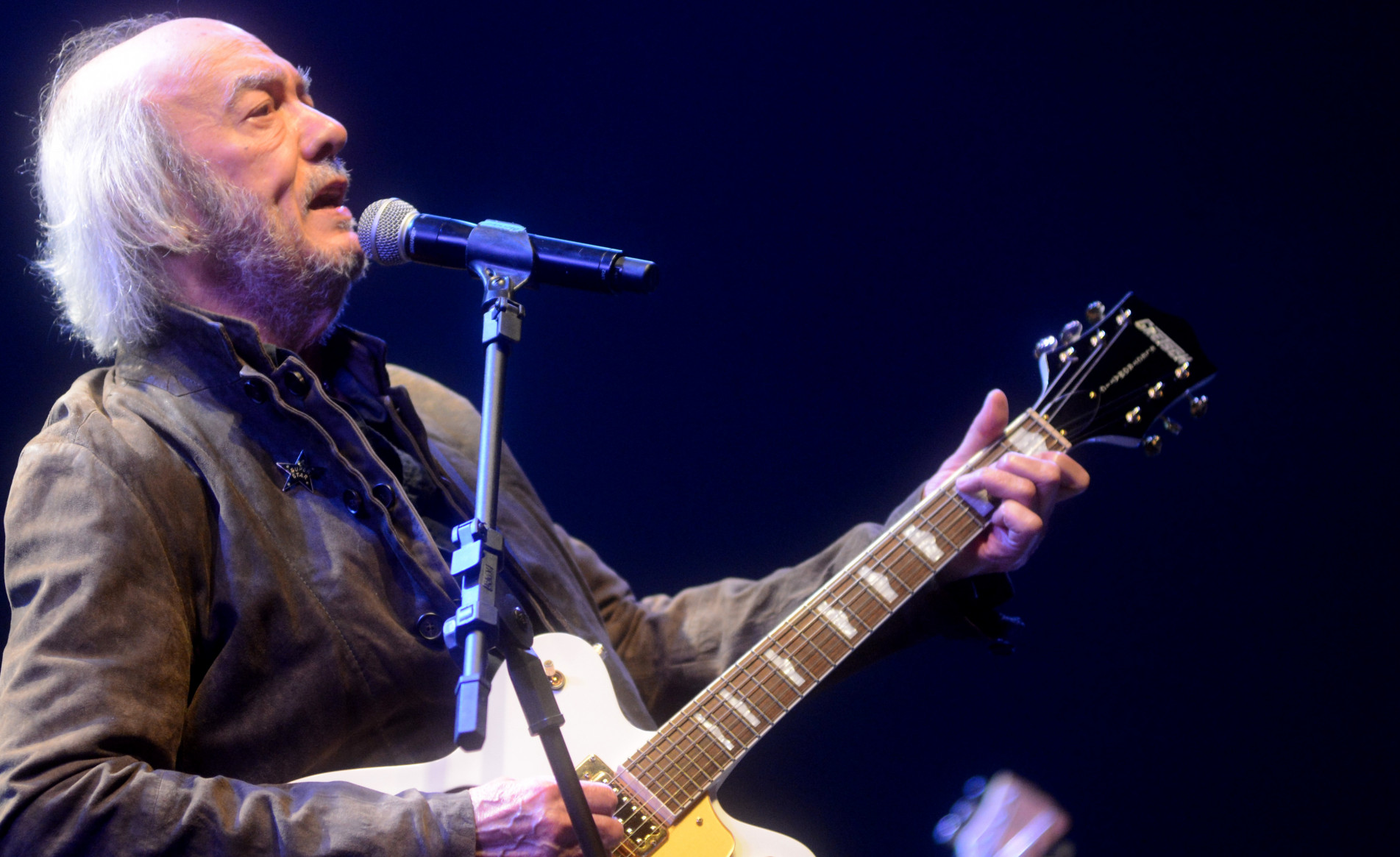 Erasmo Carlos tocando numa das vezes que esteve em Sorocaba