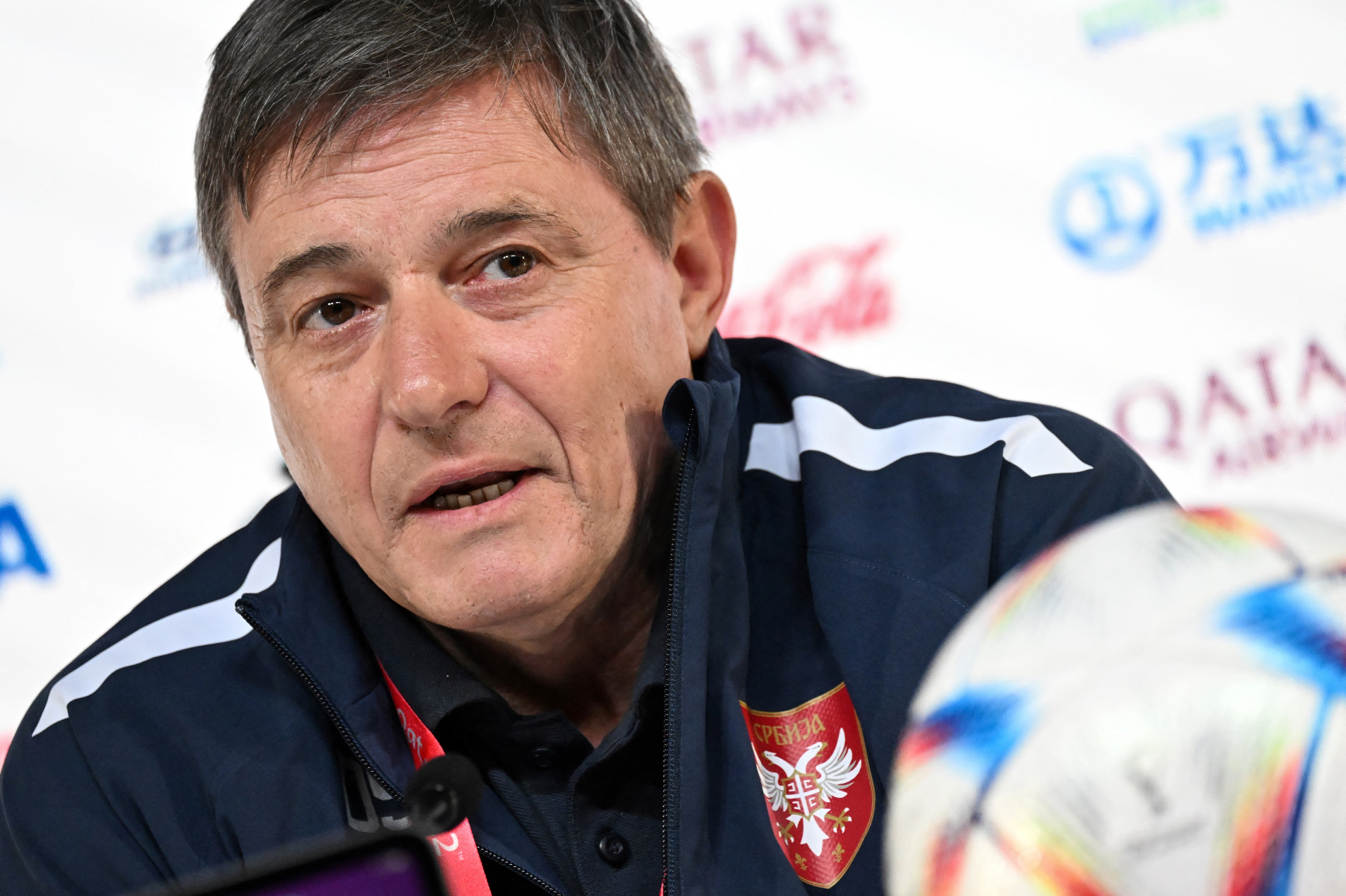  Serbia's coach #00 Dragan Stojkovic speaks during a press conference at the Qatar National Convention Center (QNCC) in Doha on November 23, 2022, on the eve of the Qatar 2022 World Cup football match between Brazil and Serbia. (Photo by ANDREJ ISAKOVIC / AFP)