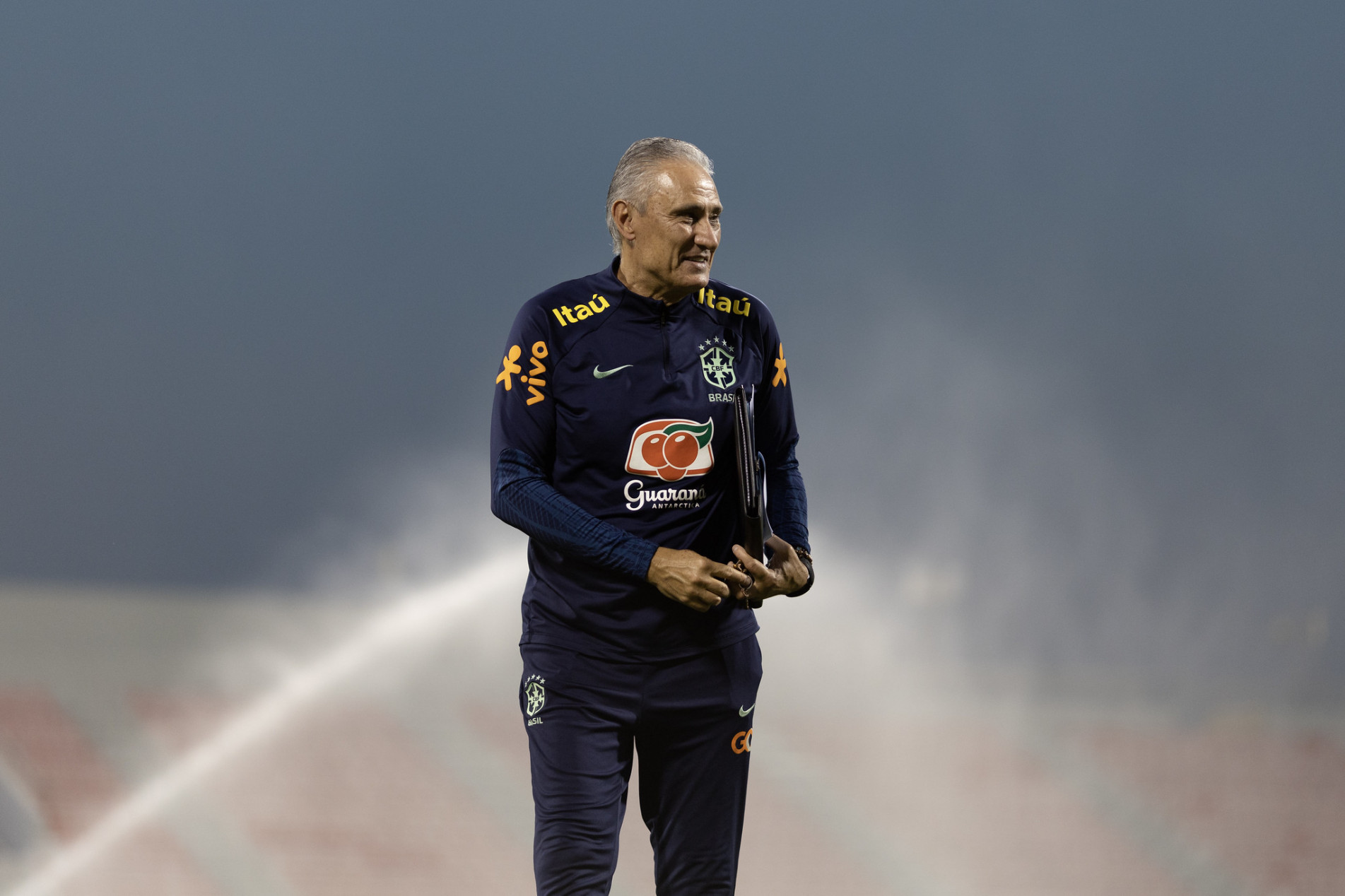 Tite afirmou que a seleção que enfrentará a Suíça já está pronta, mas que iria esconder a escalação por 