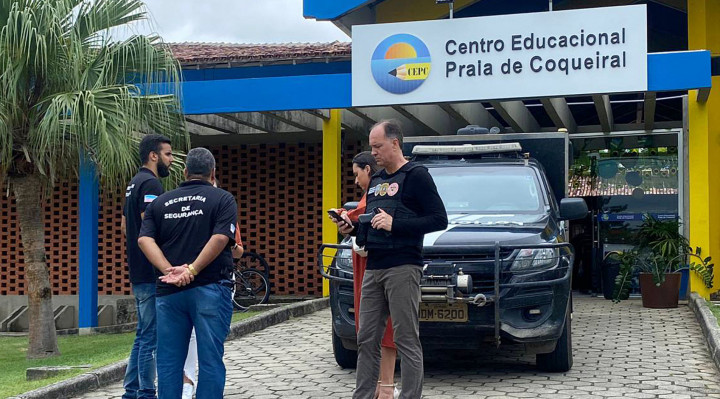 Adolescente realizou ataques a tiros em duas escolas, deixando quatro mortos 