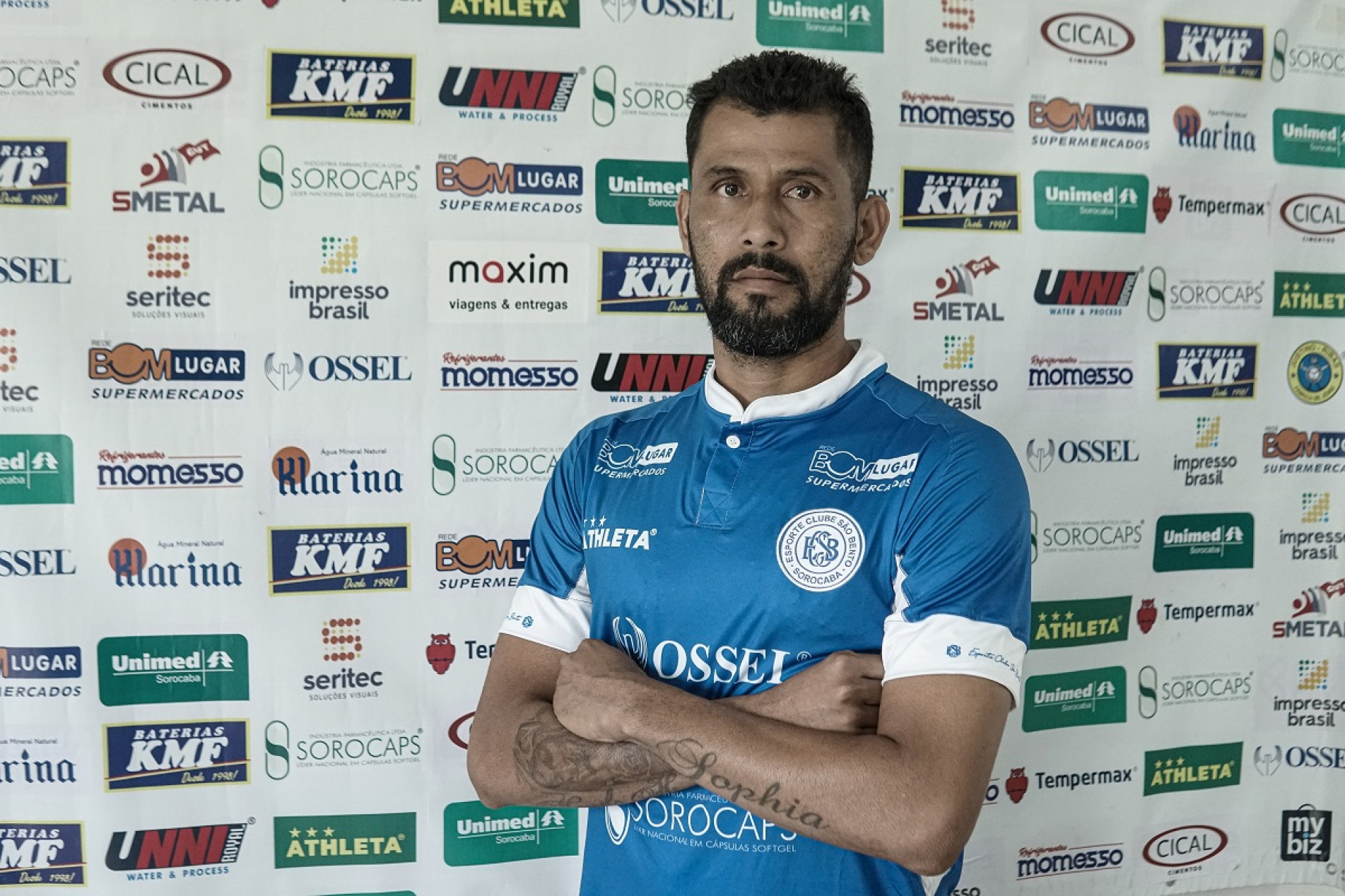 Marlon é lateral-esquerdo, tem 37 anos e estava no Remo