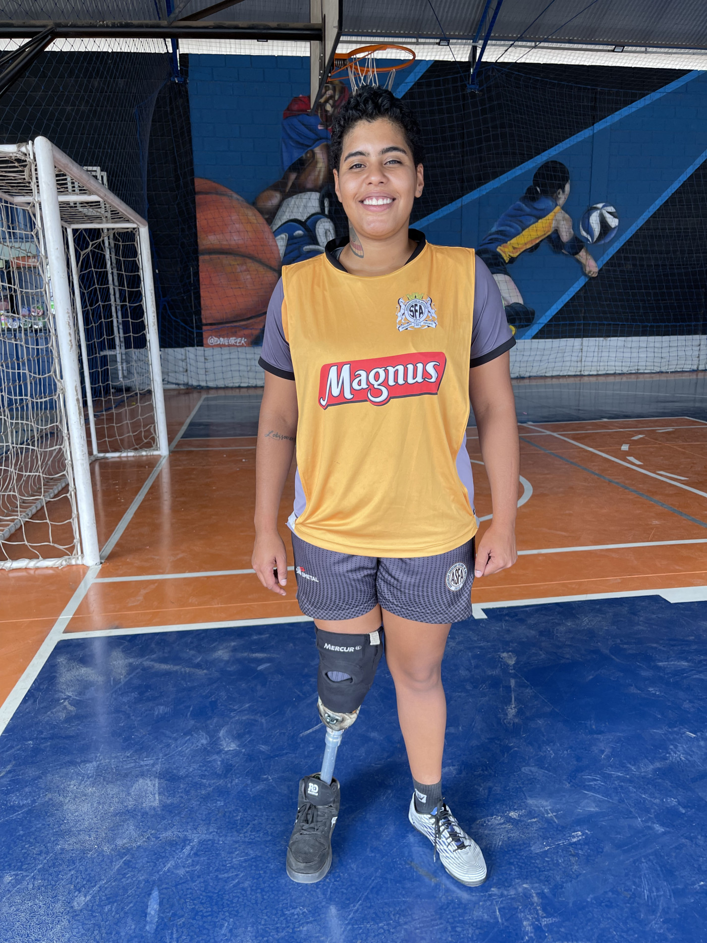 Hetieli e Felipe são atletas do vôlei sentado da Asfa