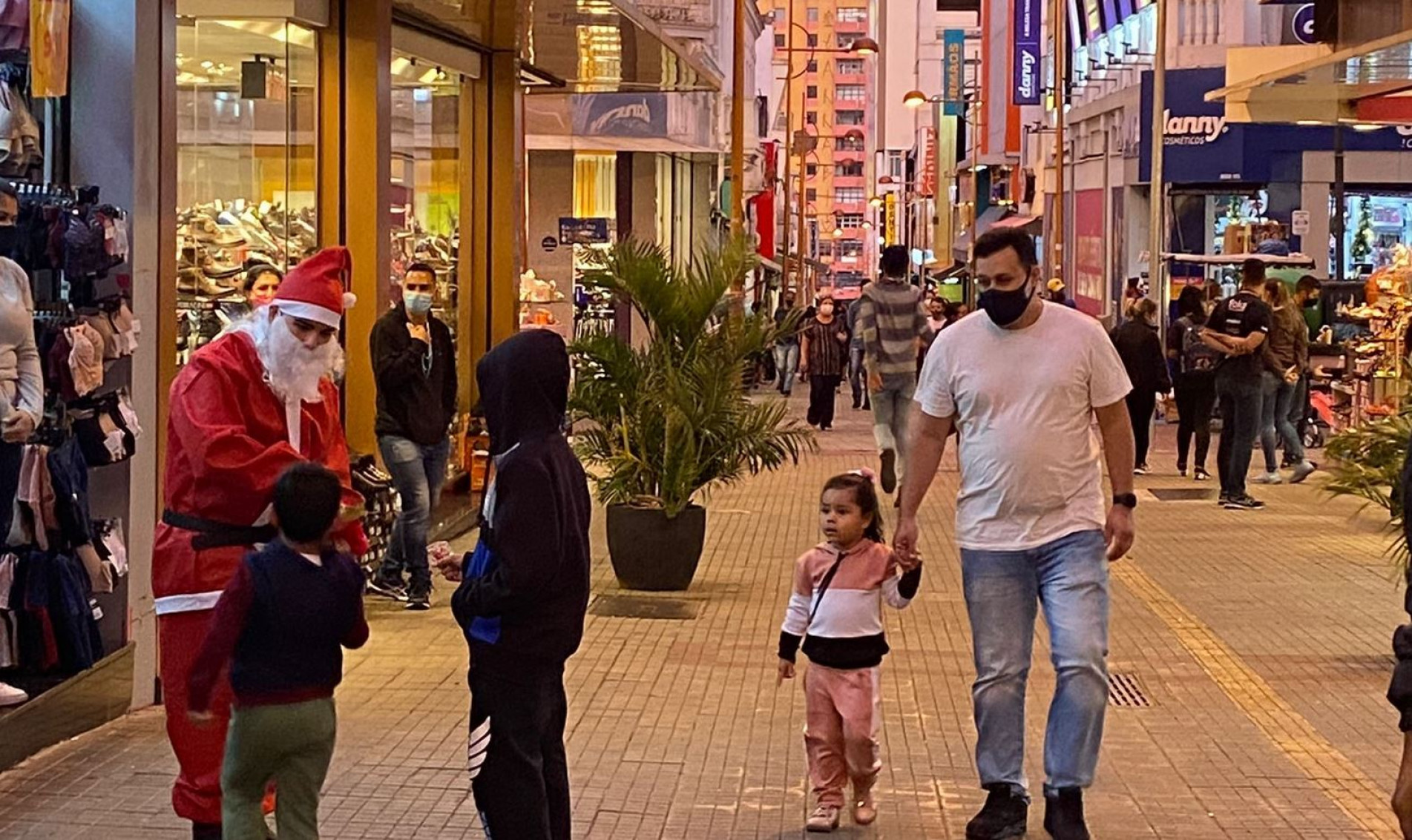 Região central começa a sentir aumento dos clientes e, por isso, contrataram mais vendedores