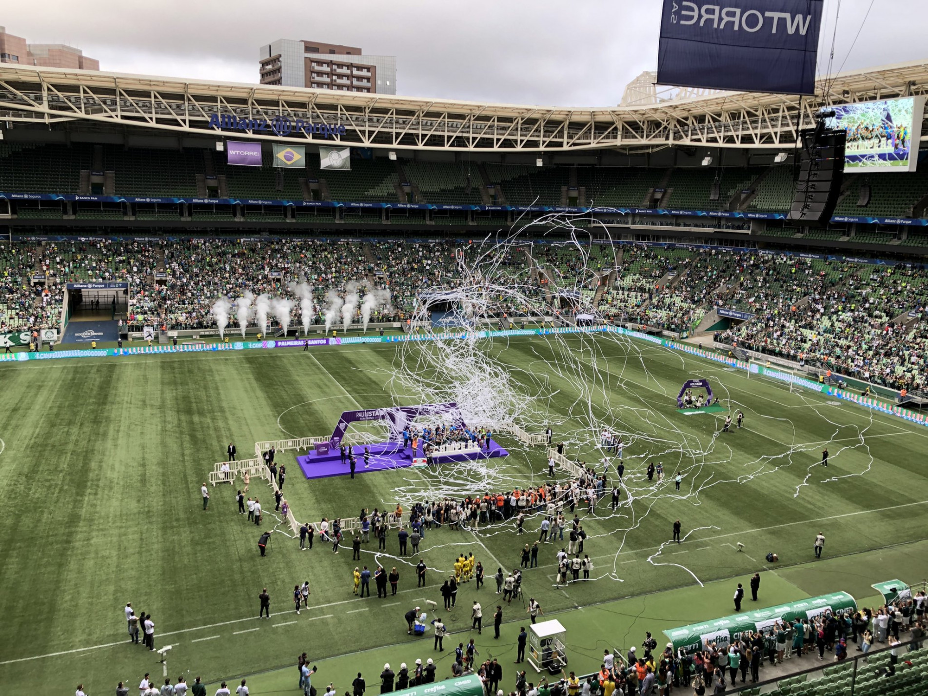 Palmeiras bate Santos no Allianz Parque e conquista Paulista feminino