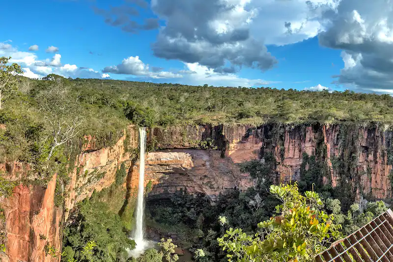 Vista de parte da Chapada dos Guimarães (MT) 