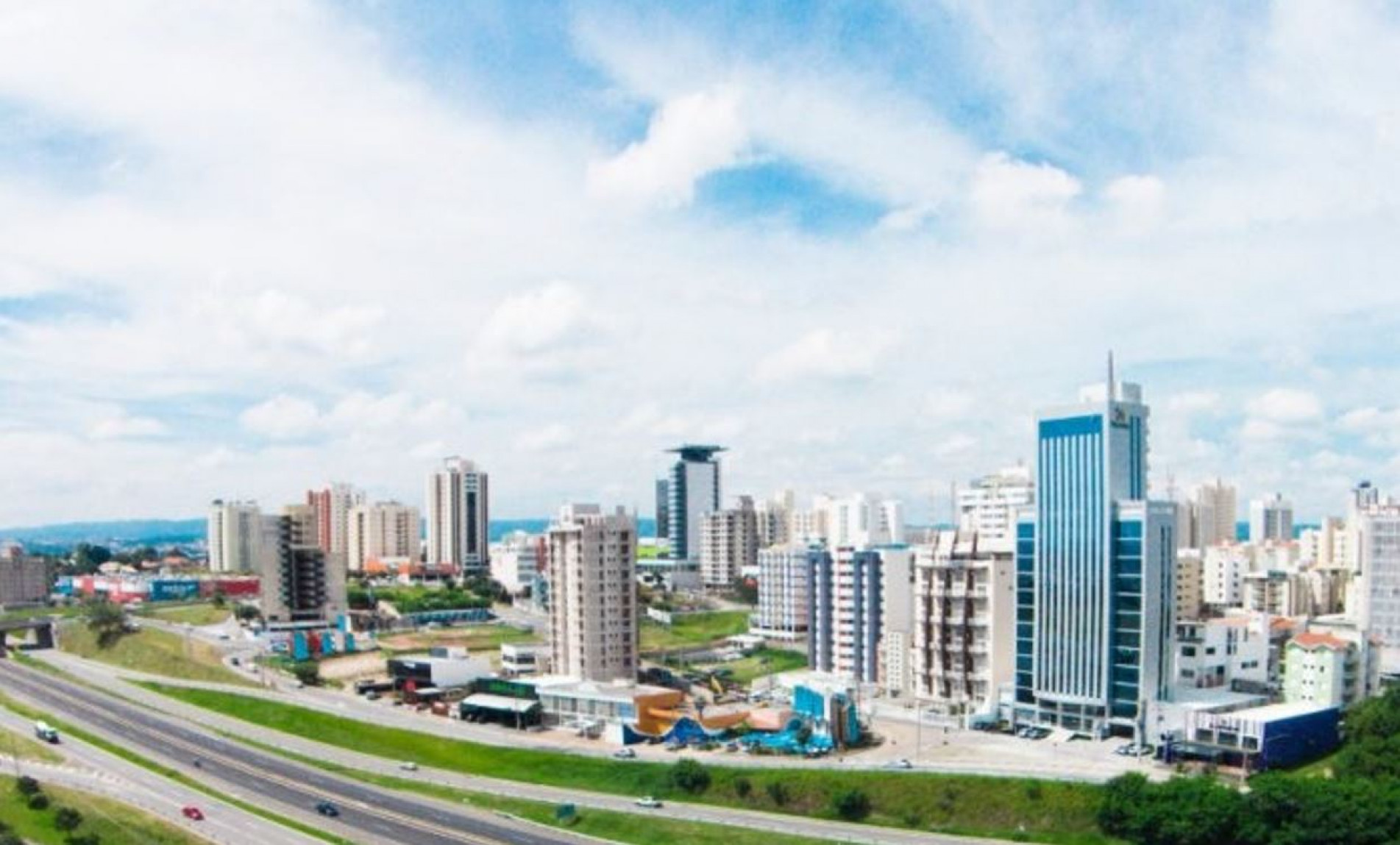 Na Lei Orçamentária Anual (LOA) está contido um planejamento de gastos que define as obras e os serviços que são prioritários para o Município, levando em conta os recursos disponíveis