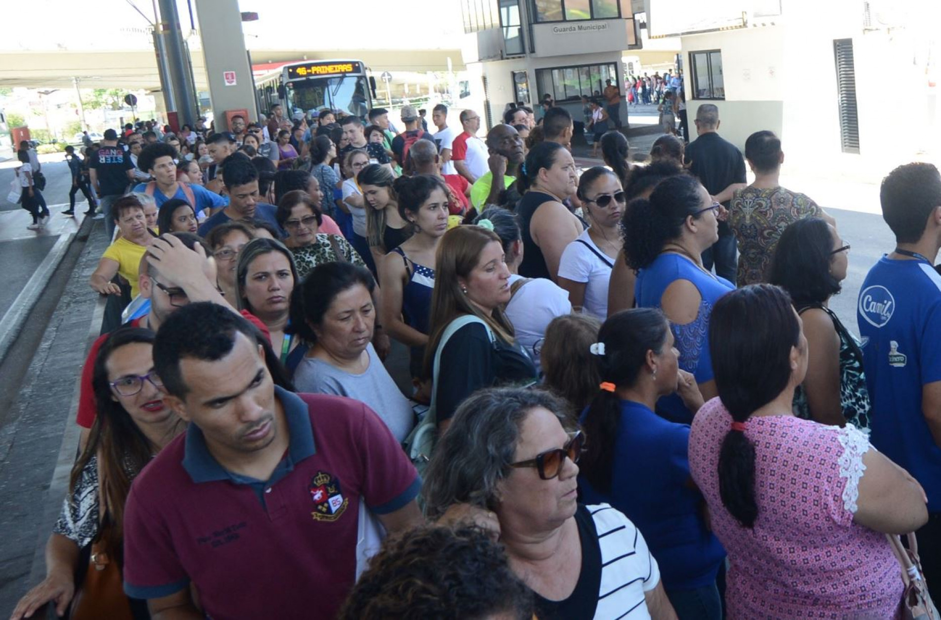 Número de jovens vem diminuindo e o de idosos aumentando