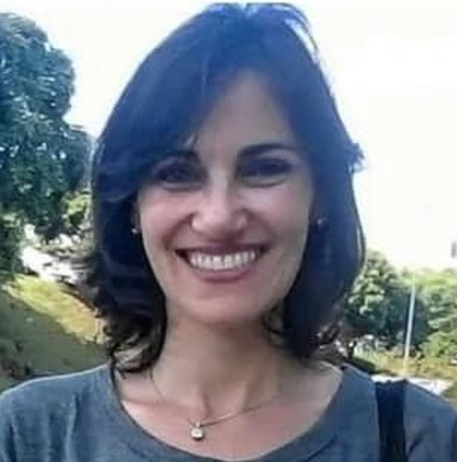 Grace Santos Leite estava no carro engolido por cratera