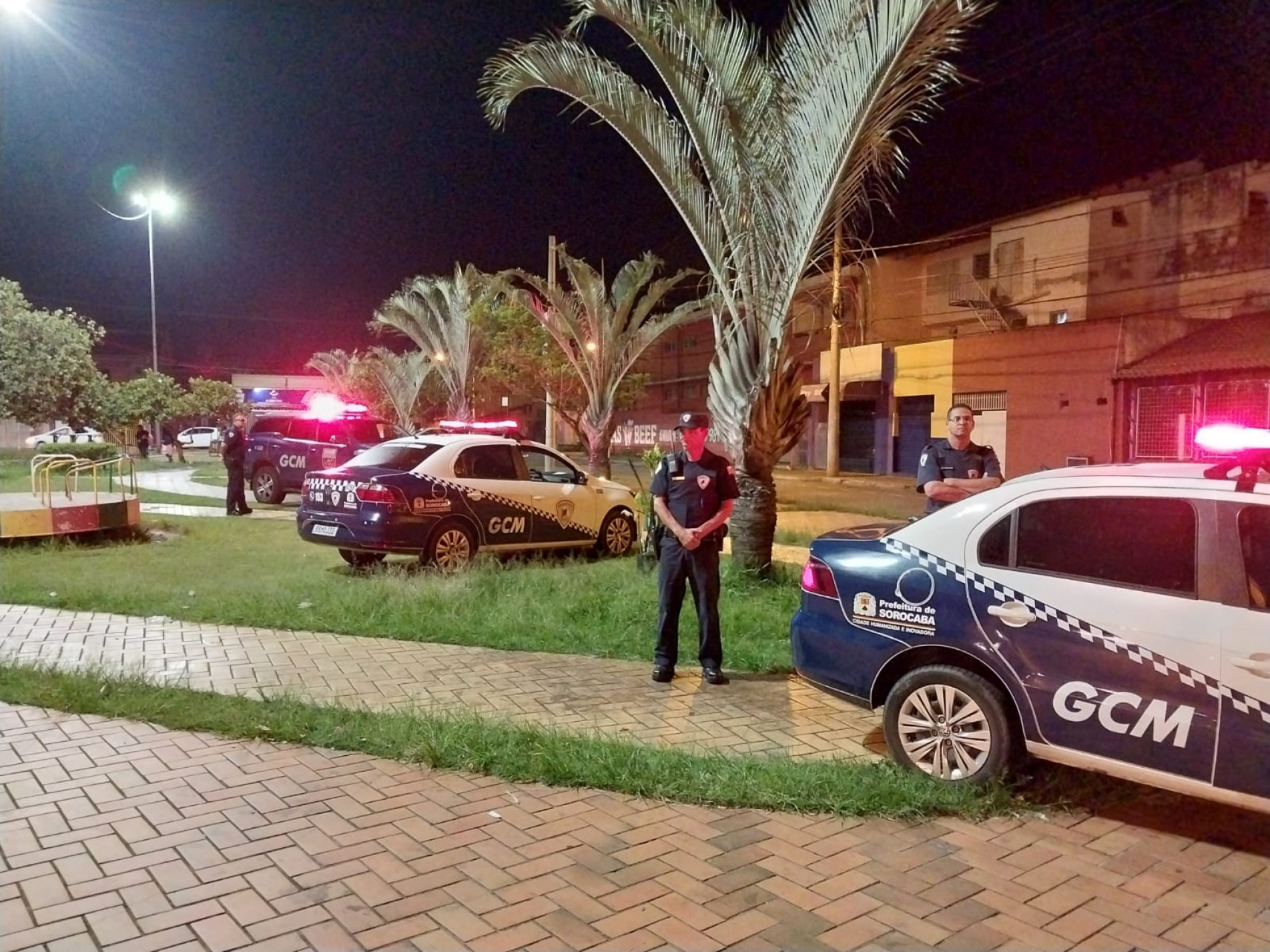 Durante a opera&ccedil;&atilde;o,  foram aplicadas 12 autua&ccedil;&otilde;es a motoristas