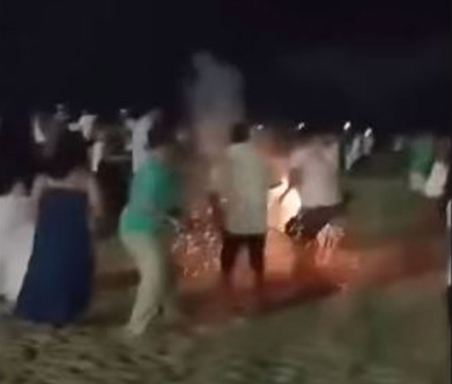 Amigos tentaram socorrer Elizangela, sem sucesso