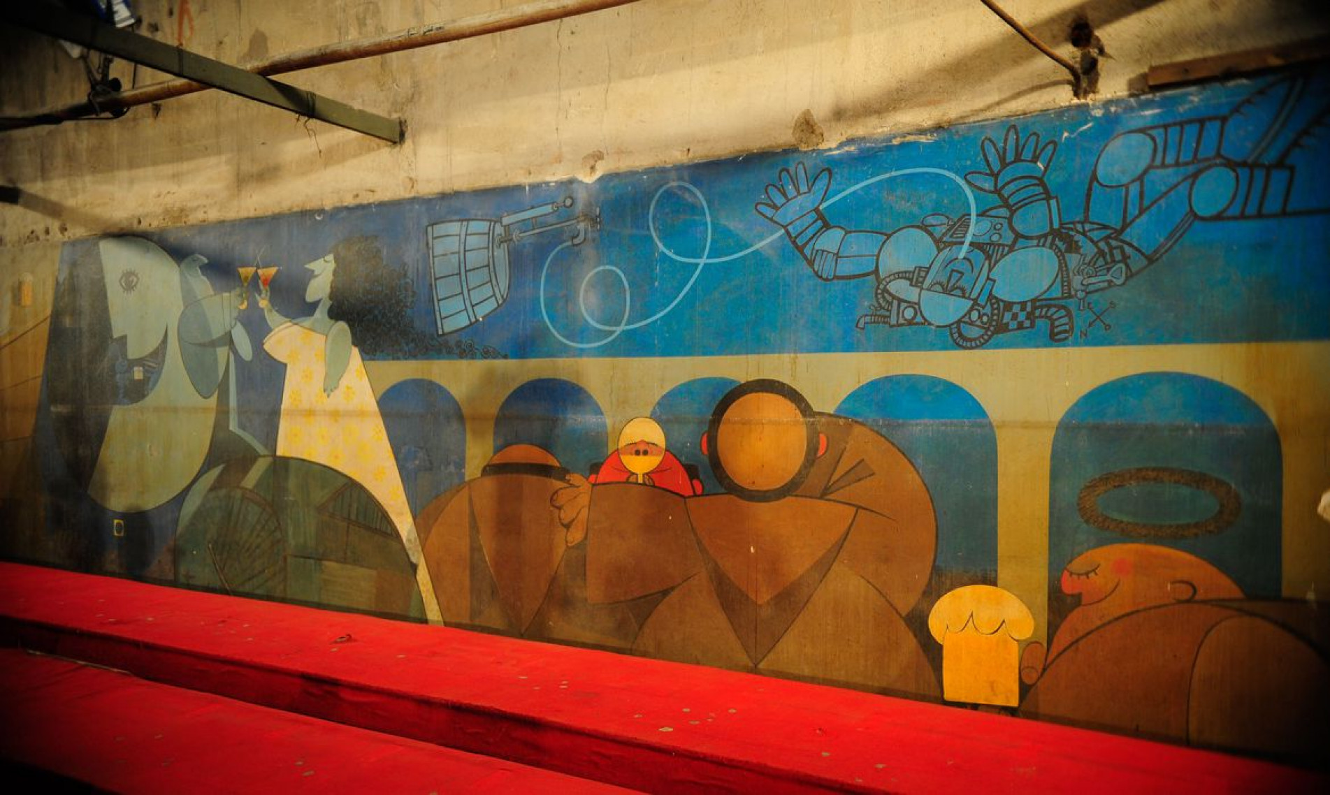 O mural gigante Última Ceia, pintado em 1967 por Ziraldo, que estava encoberto na antiga casa de show Canecão, será restaurado pela UFRJ e aberto à visitação pública a partir de abril (Fernando Frazão/Agência Brasil)