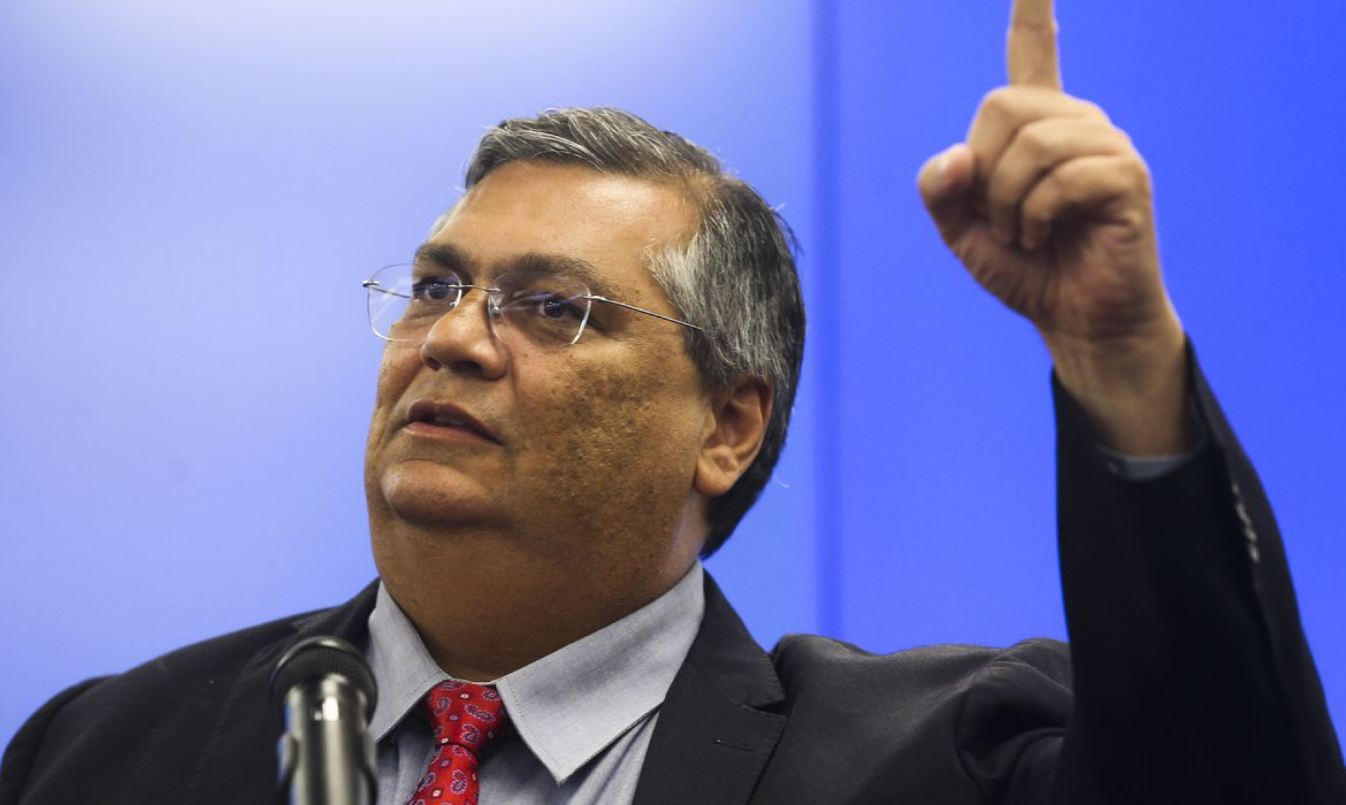 O ministro da Justiça e Segurança, Flávio Dino, fala à imprensa  no Palácio da Justiça