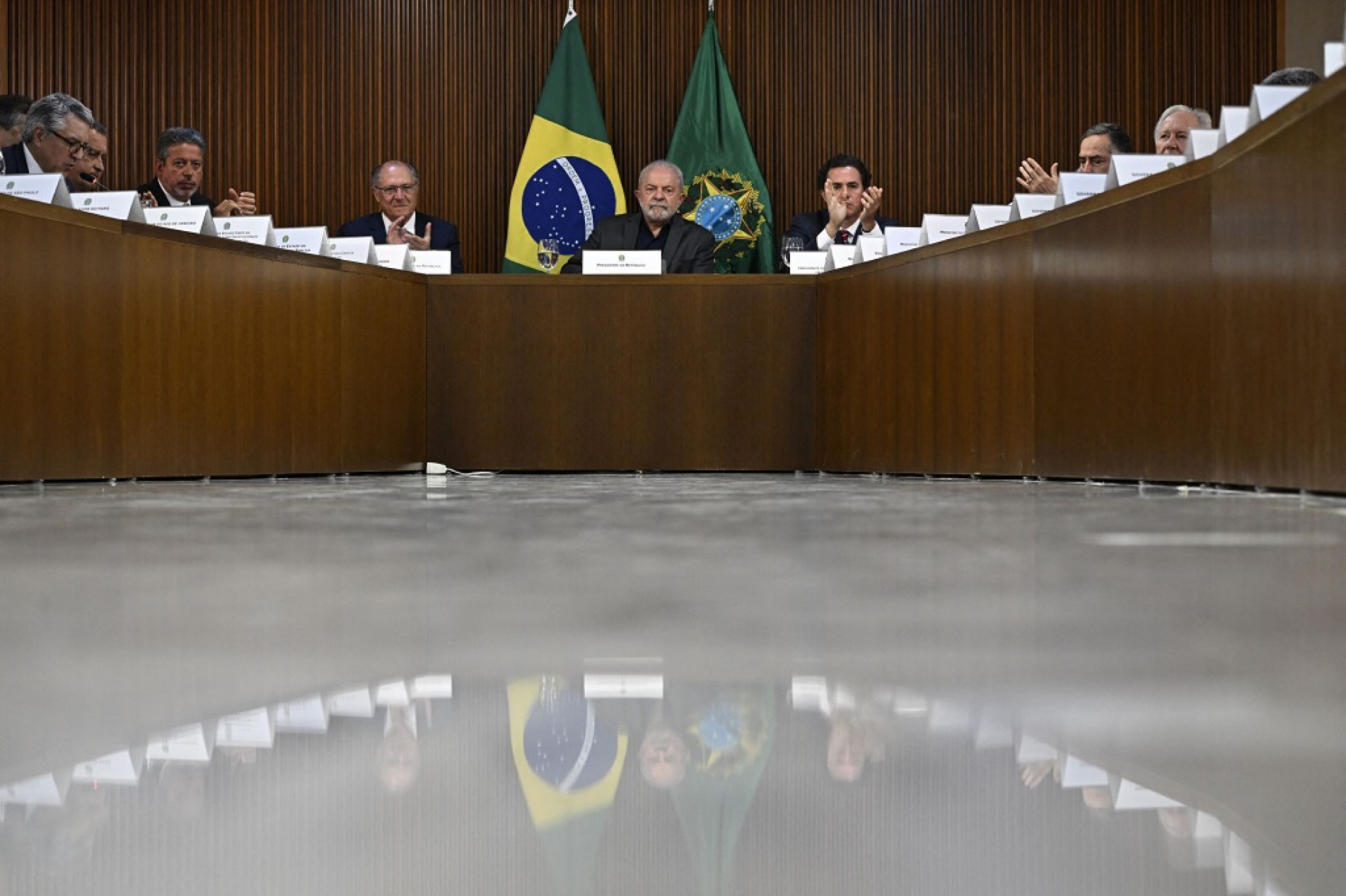 Reunião, no Palácio do Planalto discutiu as invasões de domingo