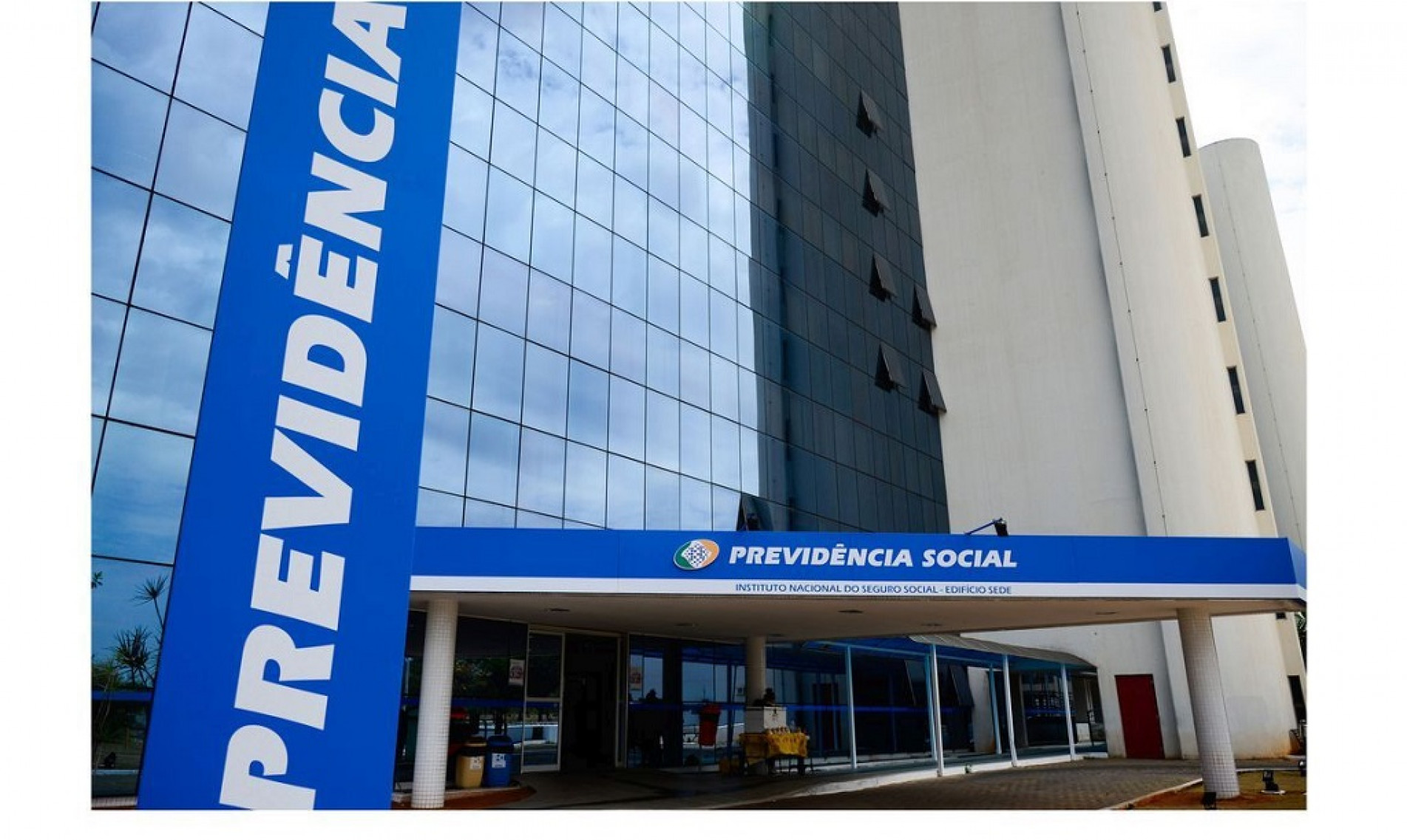 O INSS começará a pagar os benefícios no final do mês
