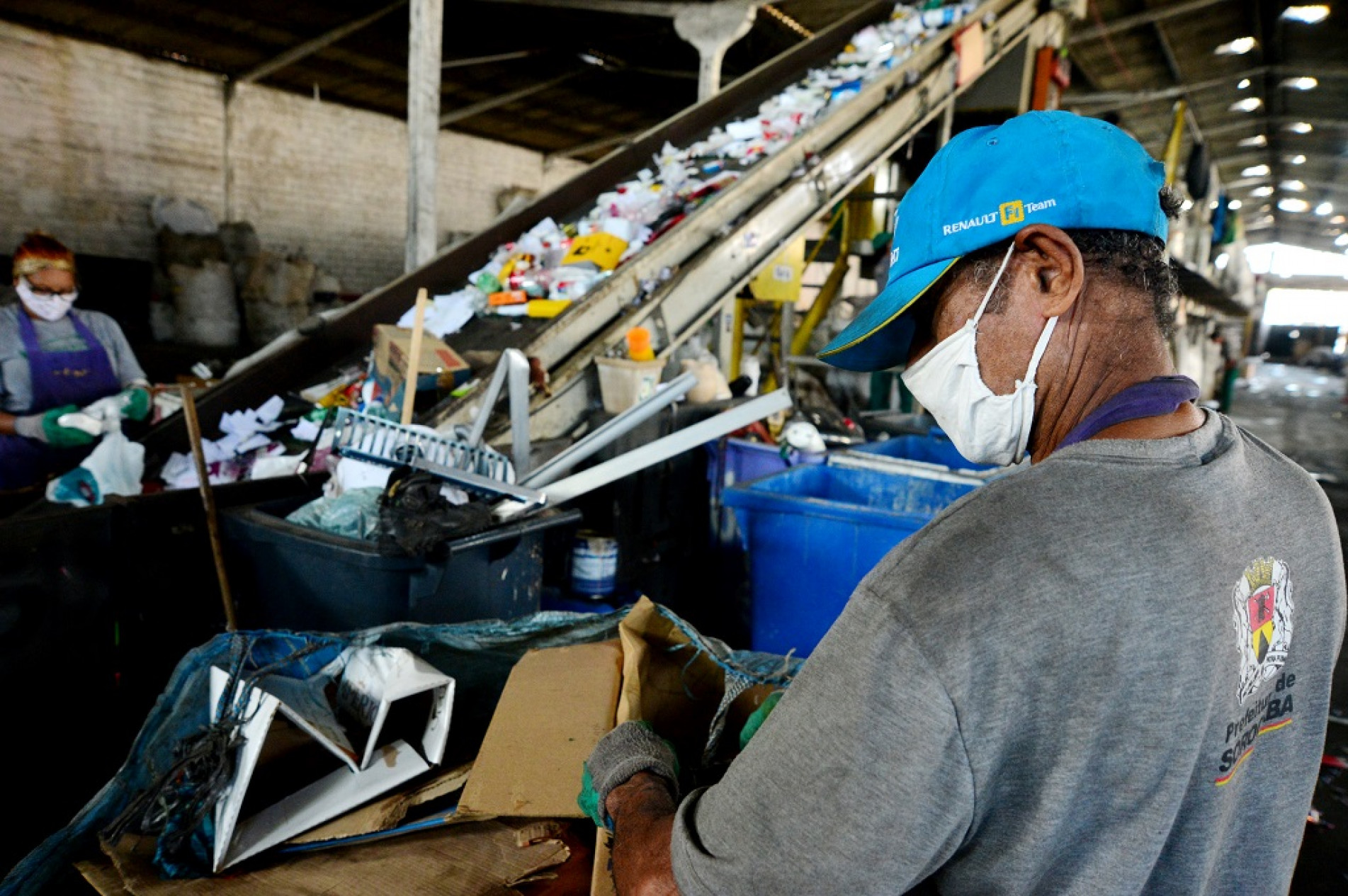 A Coopereso atua na coleta, separação e reciclagem de resíduos eletrônicos
